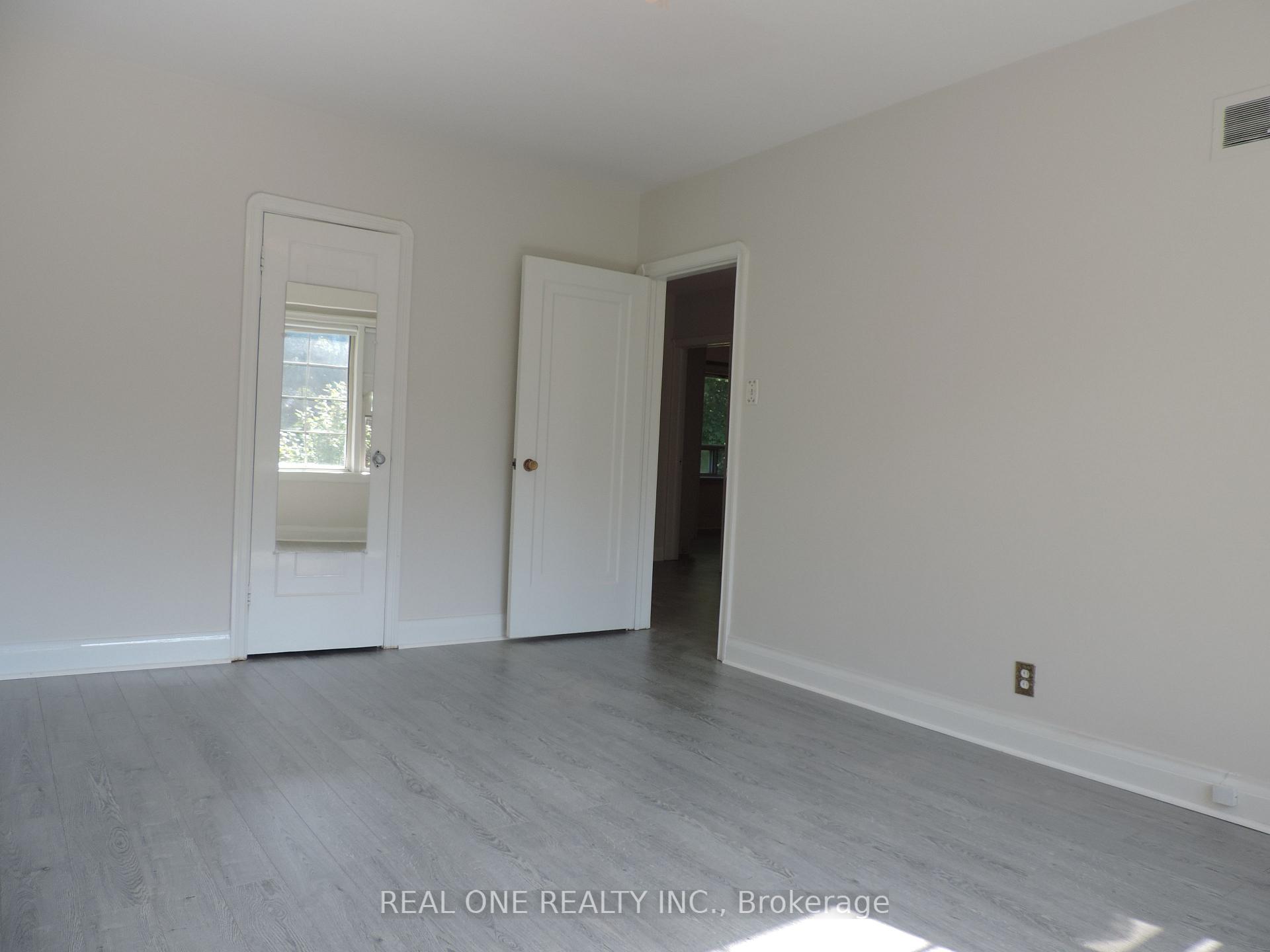 Photo 14 of 616 Briar Hill Avenue, Toronto, Forest Hill North — HOMEH