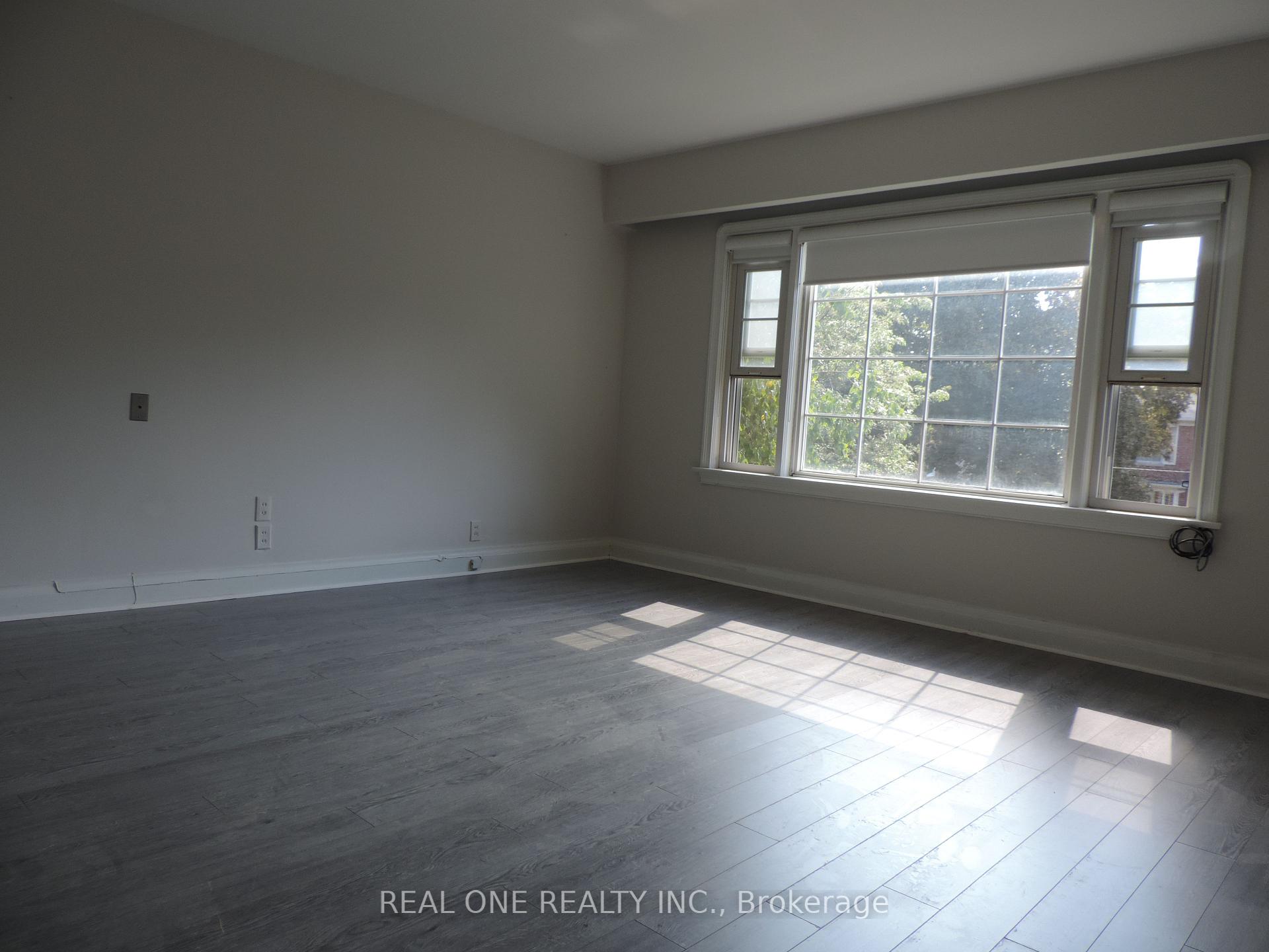 Photo 15 of 616 Briar Hill Avenue, Toronto, Forest Hill North — HOMEH