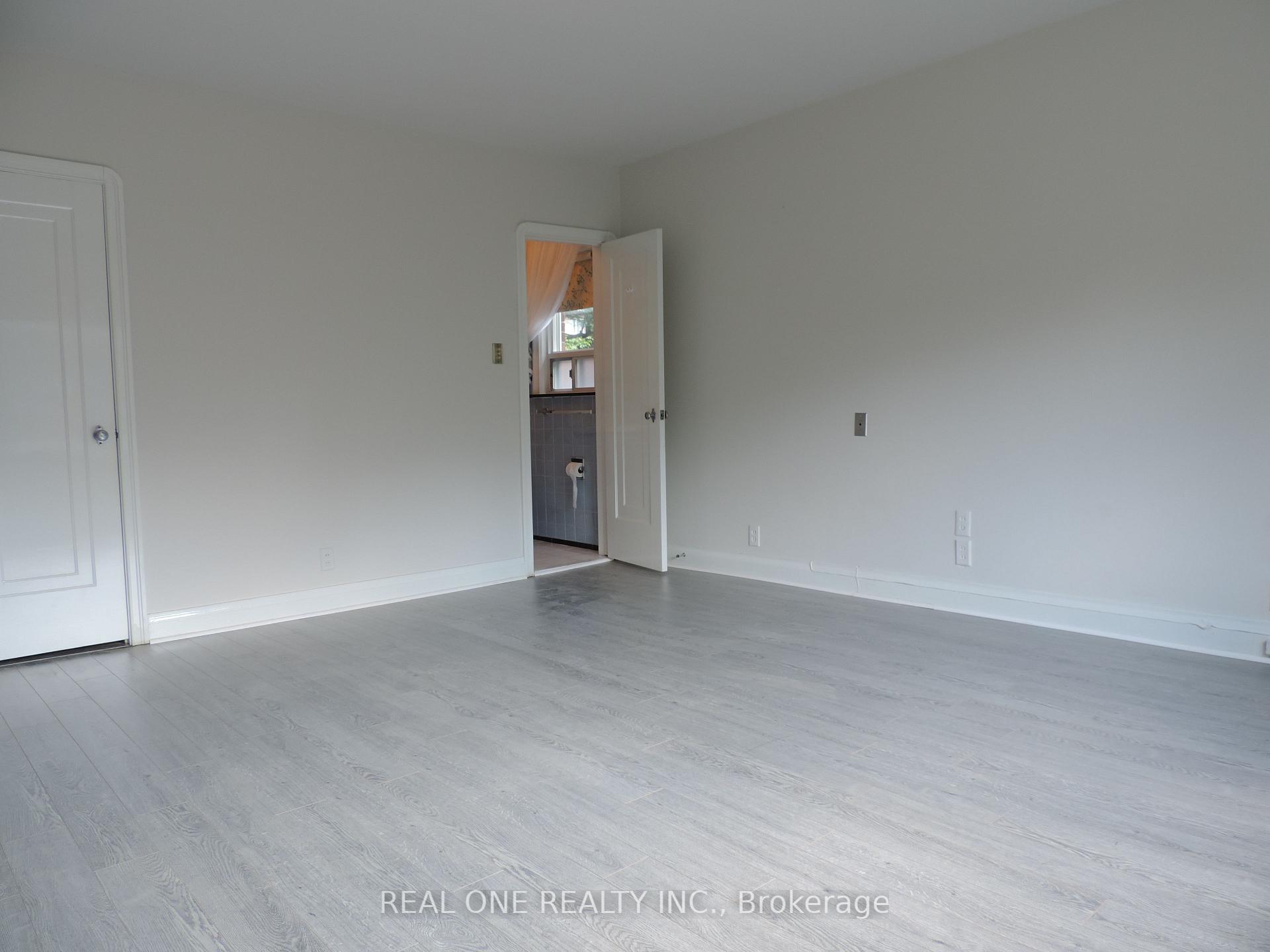 Photo 17 of 616 Briar Hill Avenue, Toronto, Forest Hill North — HOMEH