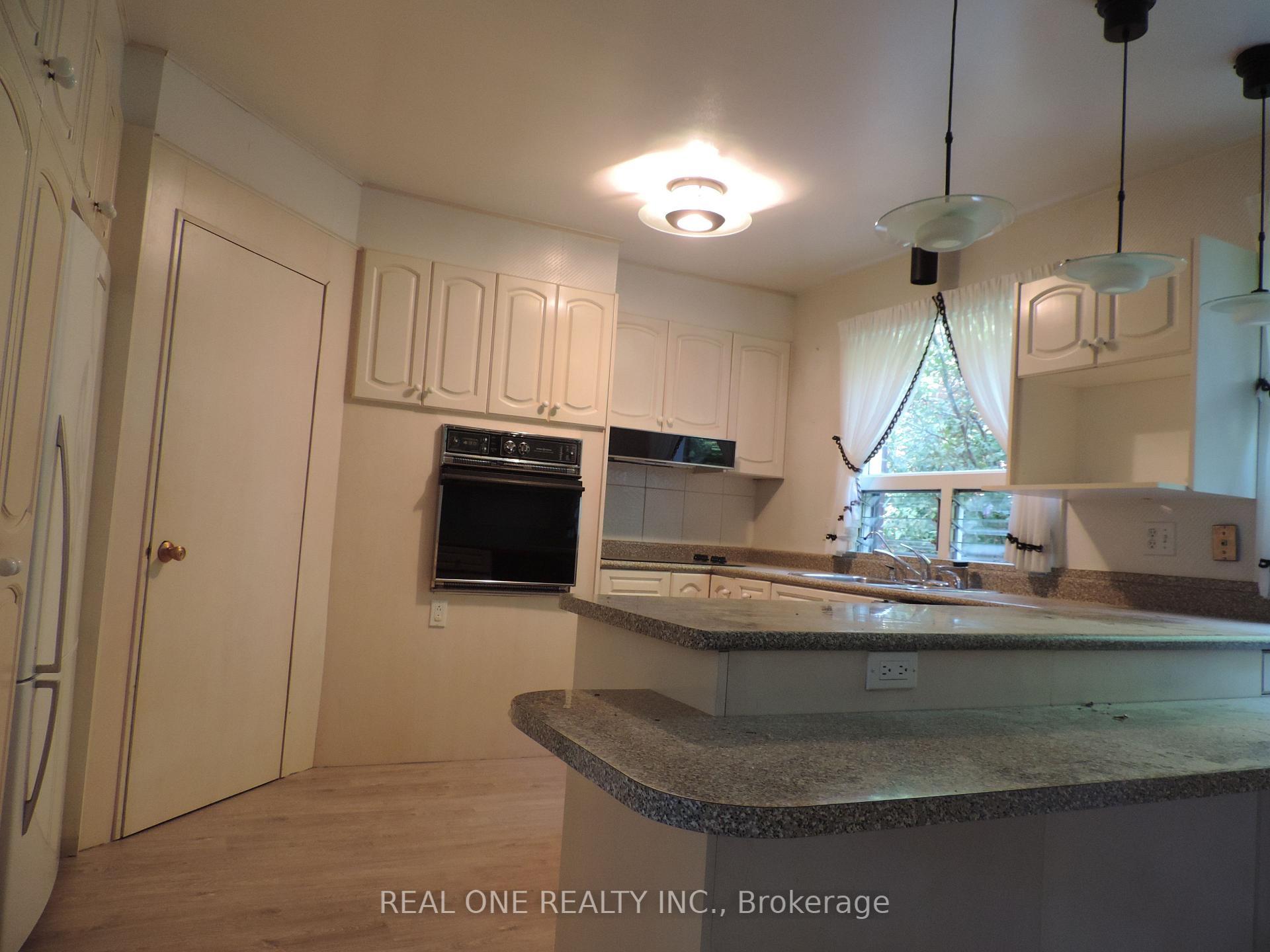 Photo 19 of 616 Briar Hill Avenue, Toronto, Forest Hill North — HOMEH