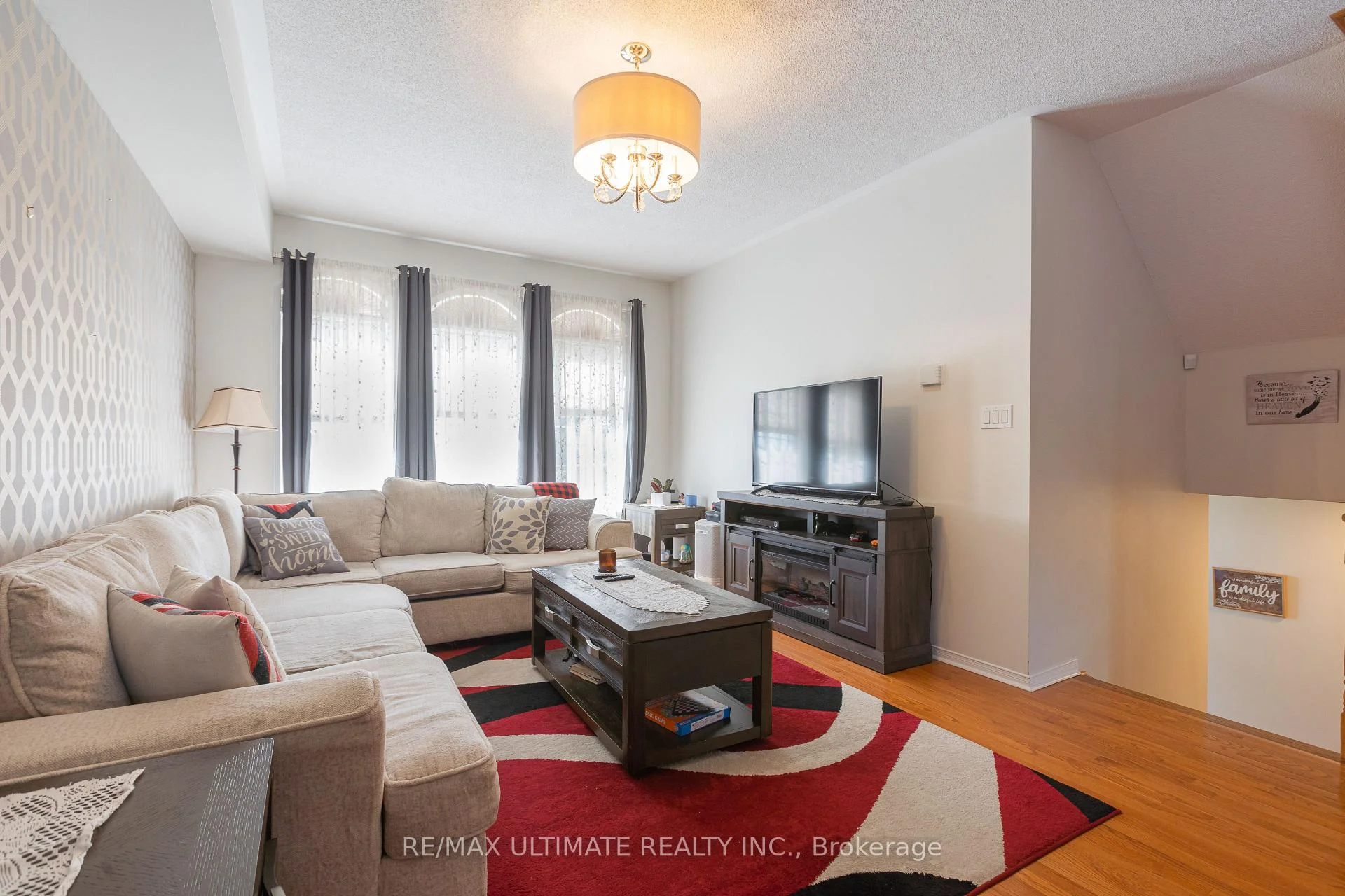 Photo 9 of 6560 Opera Glass Crescent, Mississauga, Meadowvale Village — HOMEH