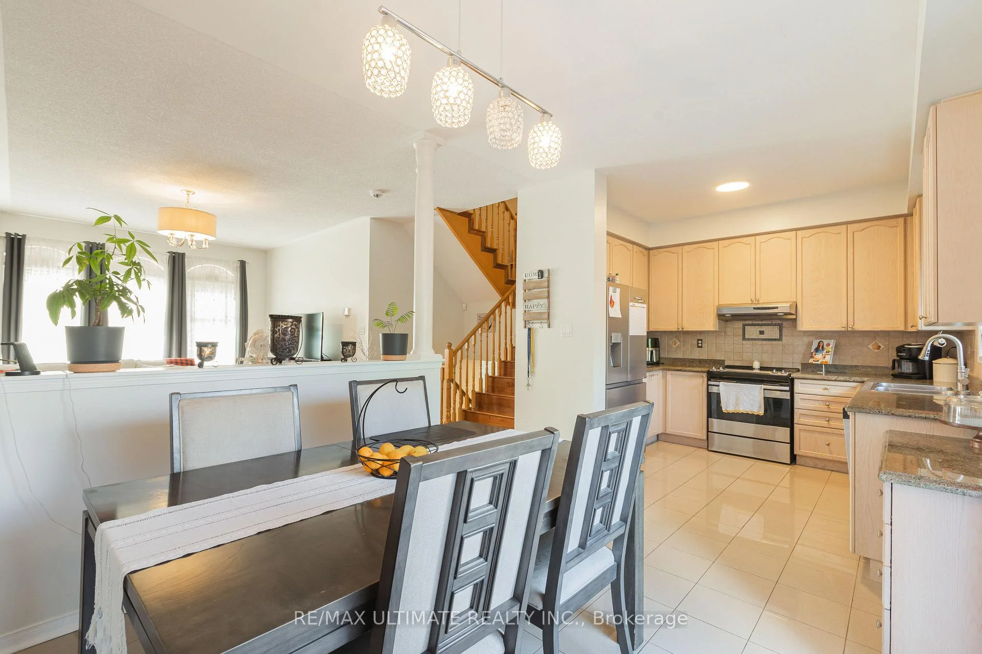Photo 15 of 6560 Opera Glass Crescent, Mississauga, Meadowvale Village — HOMEH