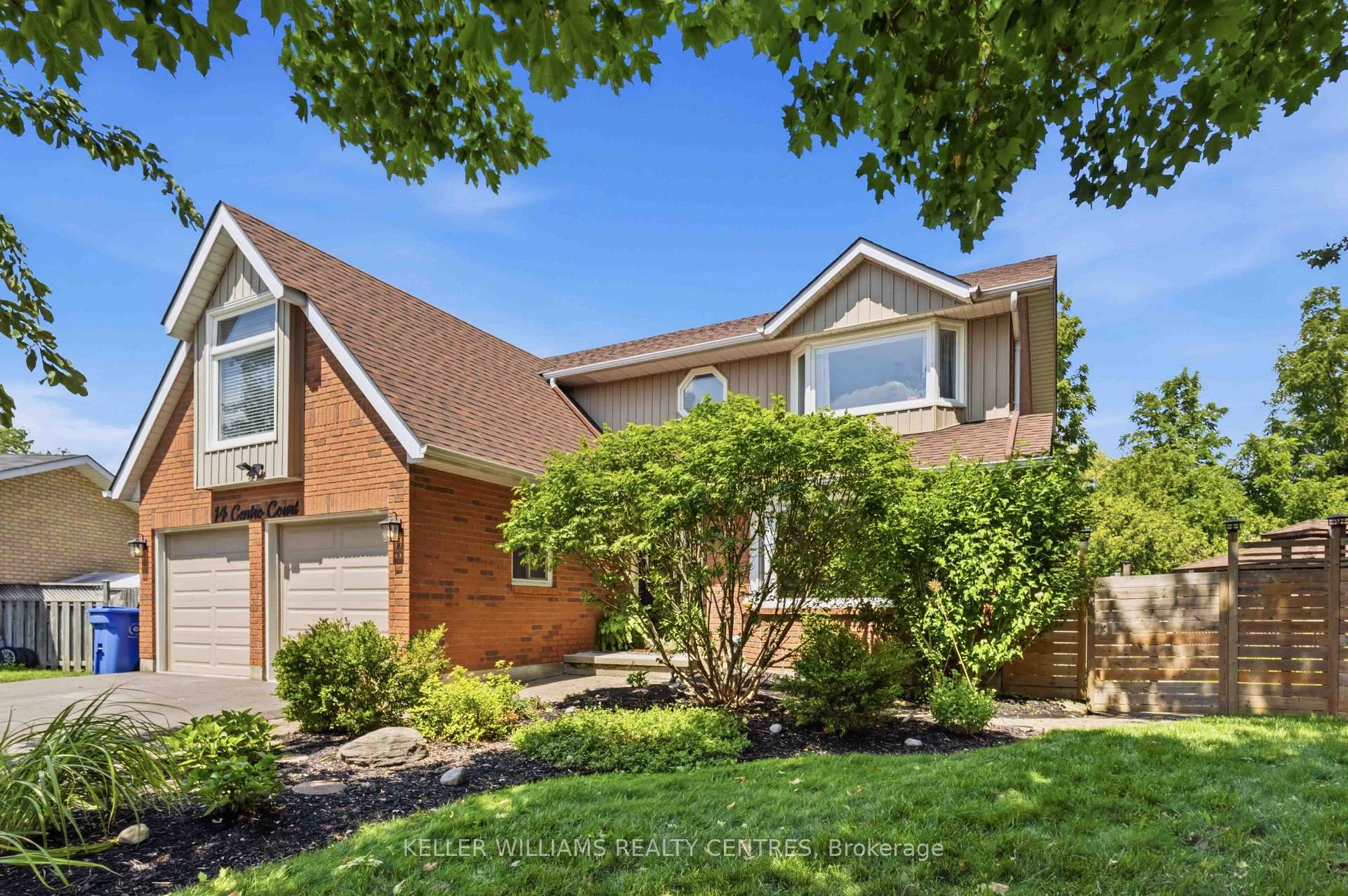 Photo 3 of 14 Centro Court, Georgina, Historic Lakeshore Communities — HOMEH