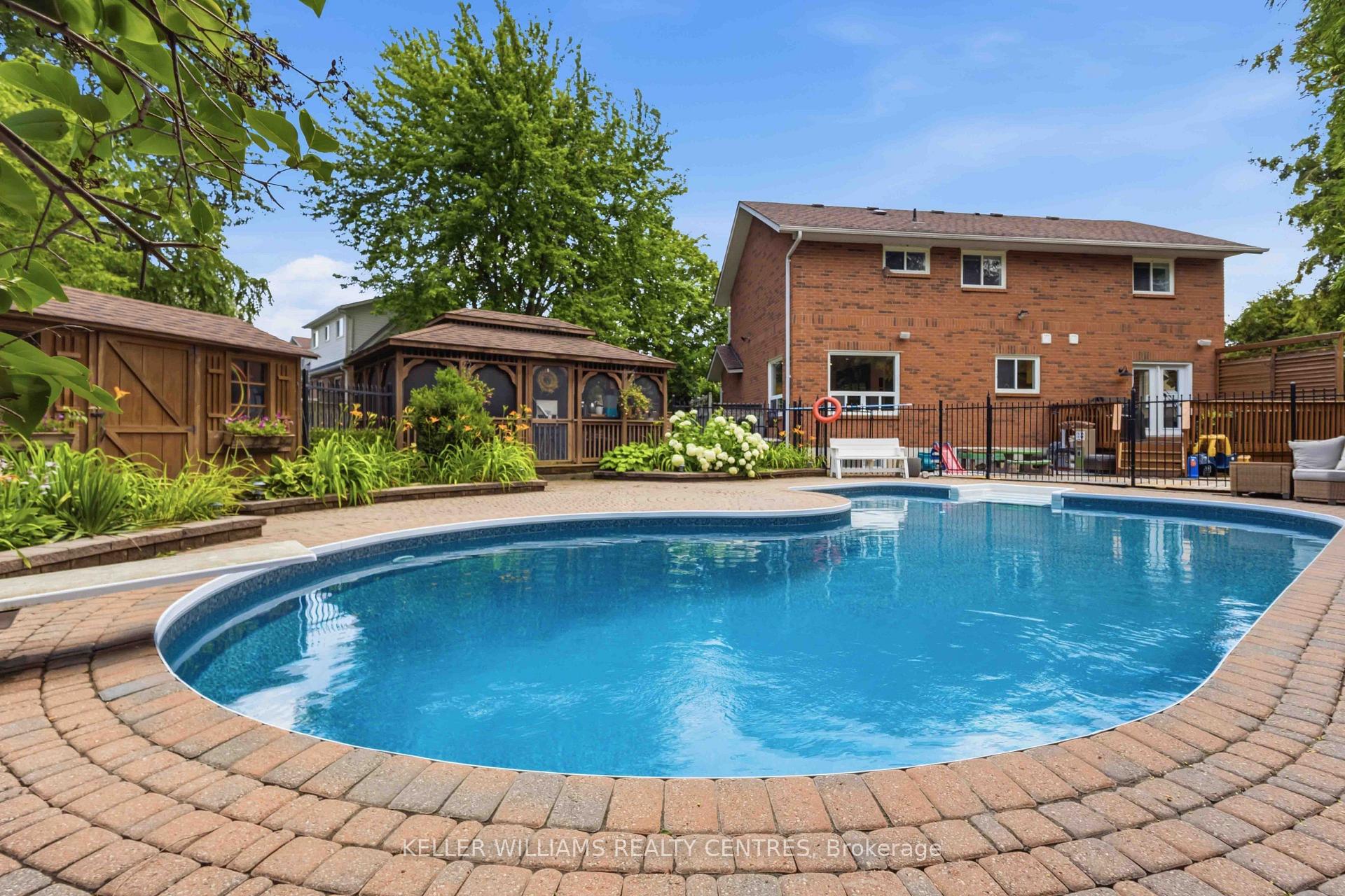 Photo 32 of 14 Centro Court, Georgina, Historic Lakeshore Communities — HOMEH