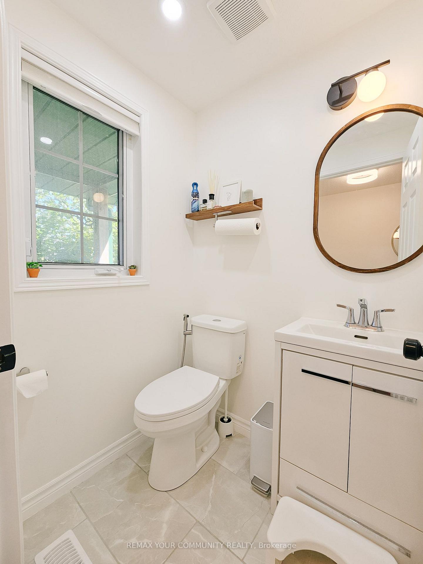 Photo 4 of 71 Highbrook Street, Kitchener, Laurentian Hills/Country Hills W — HOMEH
