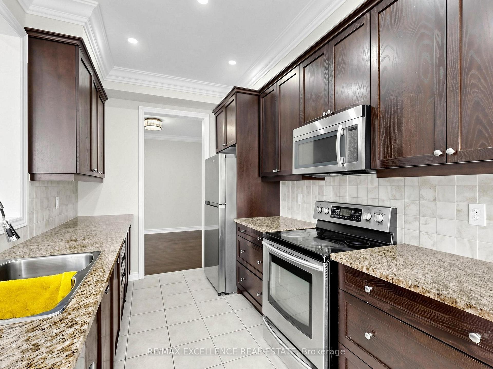 Photo 13 of 61 Campwood Crescent, Brampton, Bram East — HOMEH