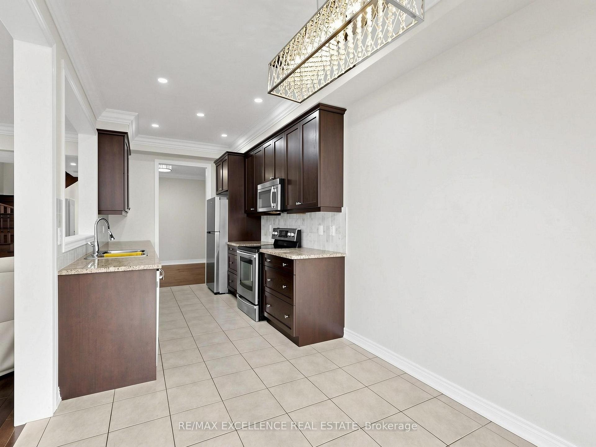 Photo 19 of 61 Campwood Crescent, Brampton, Bram East — HOMEH