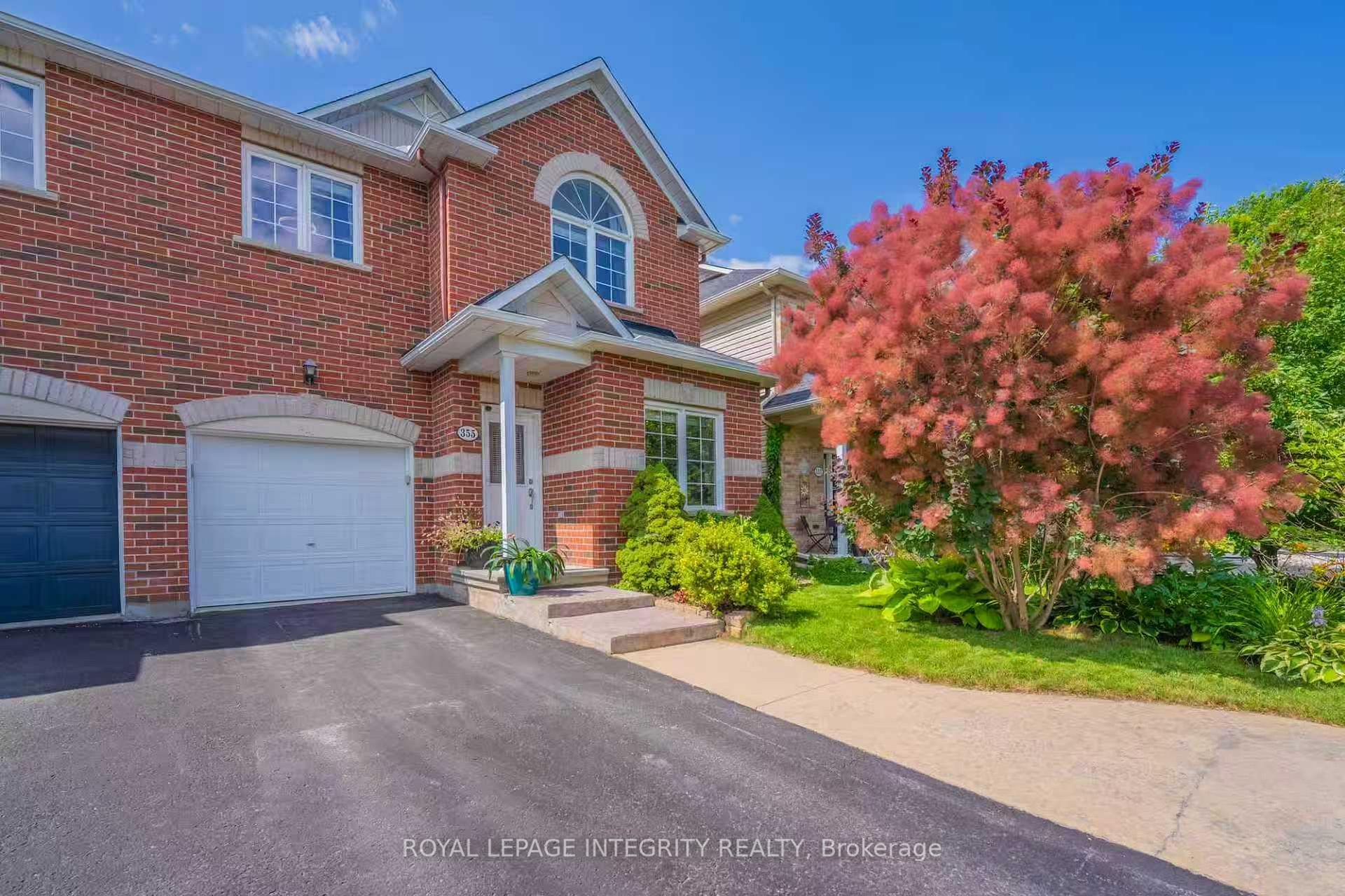 Photo 3 of 355 Celtic Ridge Crescent, Ottawa, Kanata - Morgan's Grant/South March — HOMEH