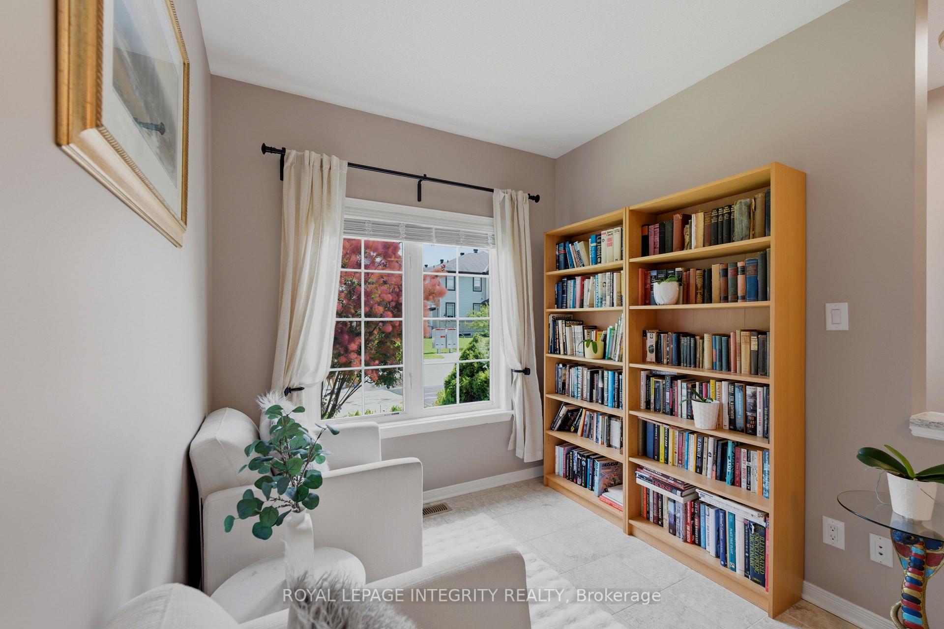 Photo 8 of 355 Celtic Ridge Crescent, Ottawa, Kanata - Morgan's Grant/South March — HOMEH
