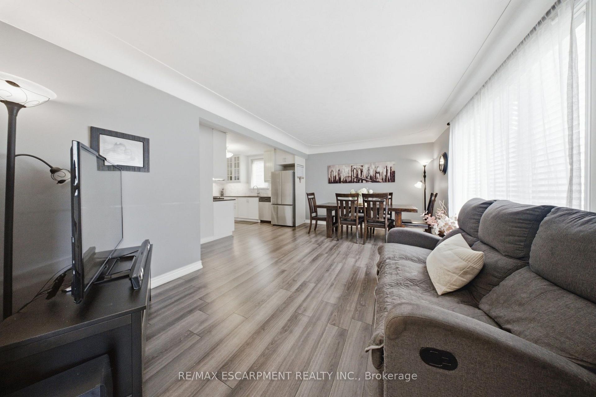 Photo 6 of 203 West 31ST Street, Hamilton, Westcliffe — HOMEH