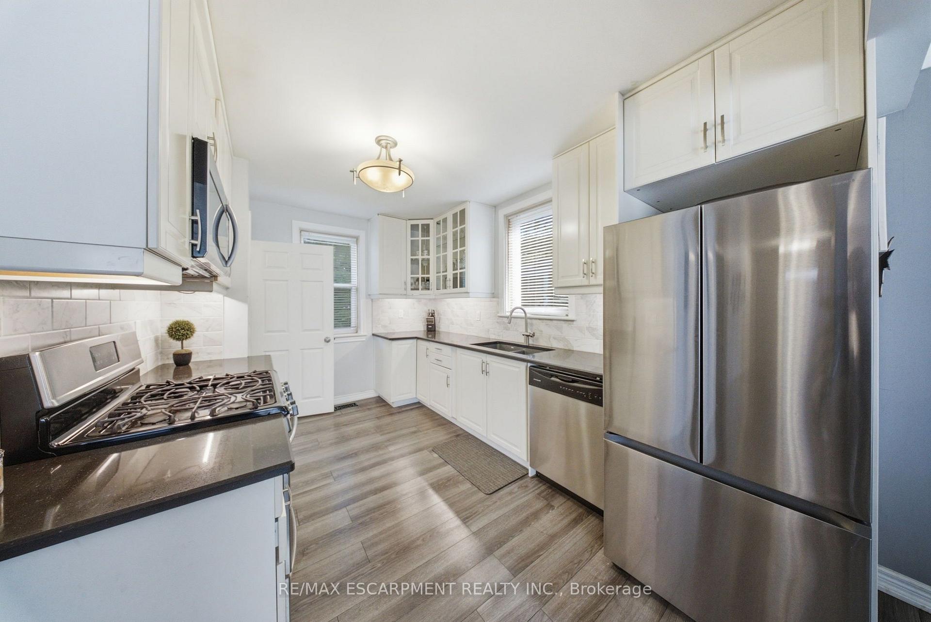 Photo 14 of 203 West 31ST Street, Hamilton, Westcliffe — HOMEH
