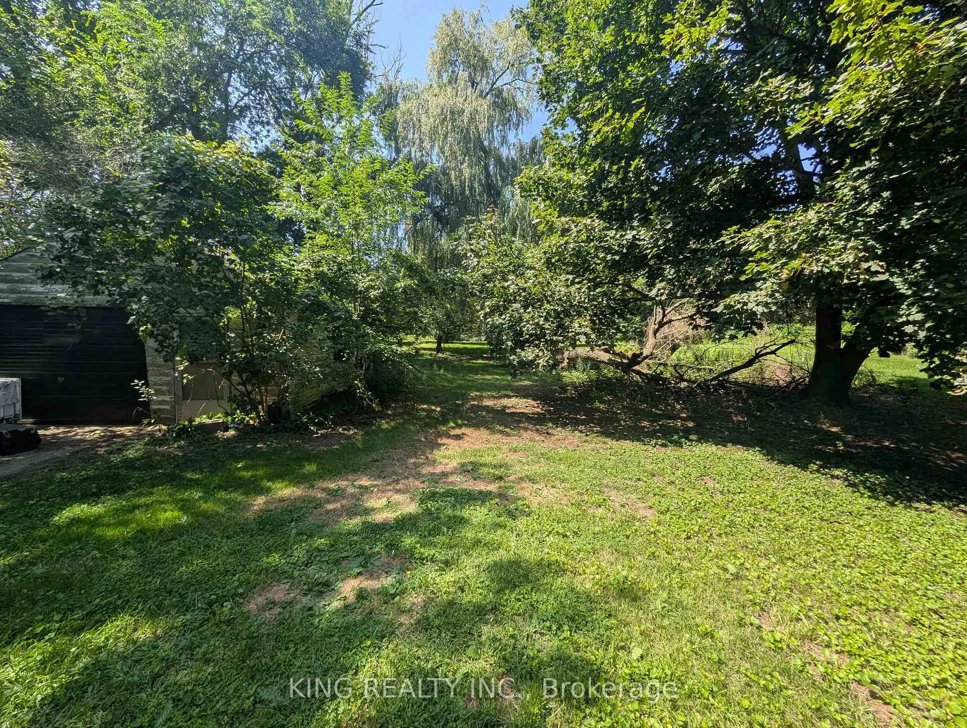 Photo 16 of 1131 Crumlin Side Road, London, East J — HOMEH