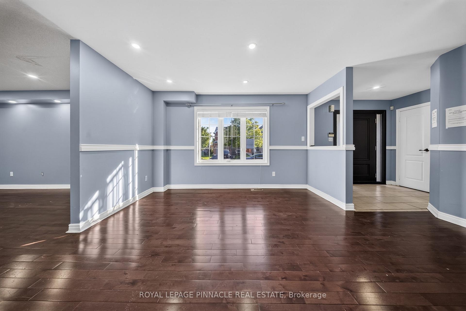 Photo 10 of 23 Prince Crescent, Brampton, Northwest Sandalwood Parkway — HOMEH