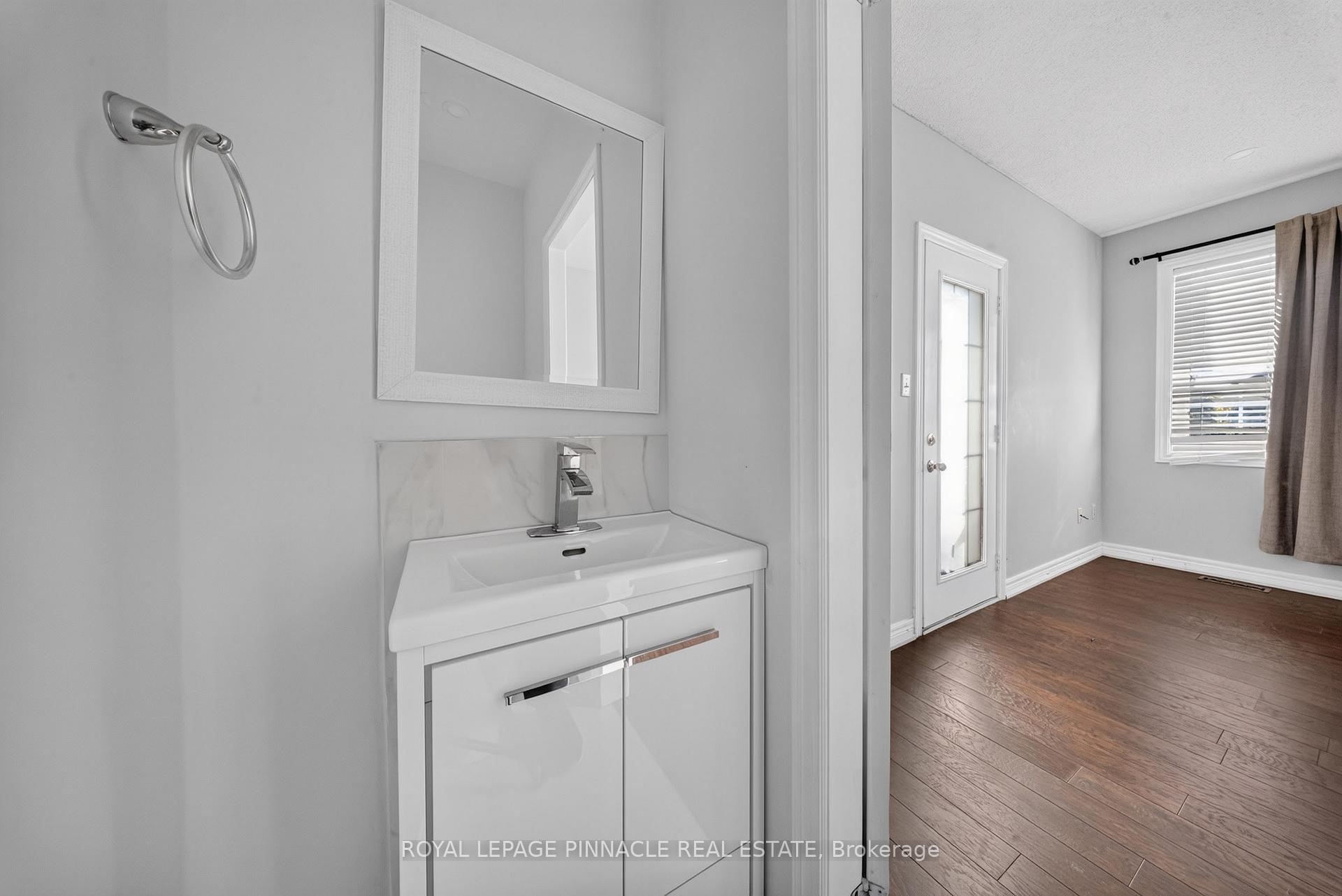 Photo 25 of 23 Prince Crescent, Brampton, Northwest Sandalwood Parkway — HOMEH
