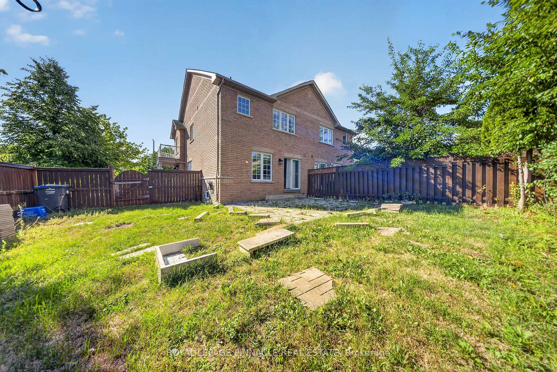 Photo 50 of 23 Prince Crescent, Brampton, Northwest Sandalwood Parkway — HOMEH