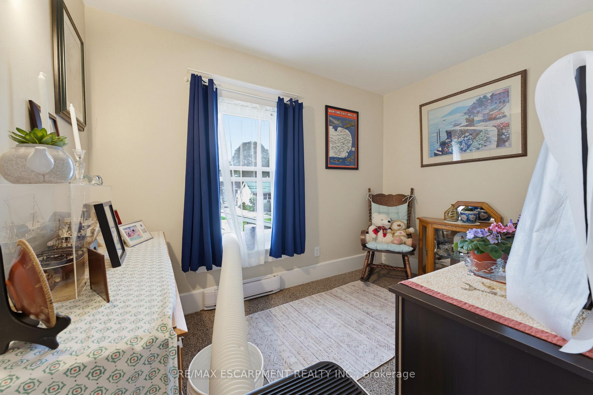 Photo 8 of 19 First Avenue, Norfolk, Port Dover — HOMEH