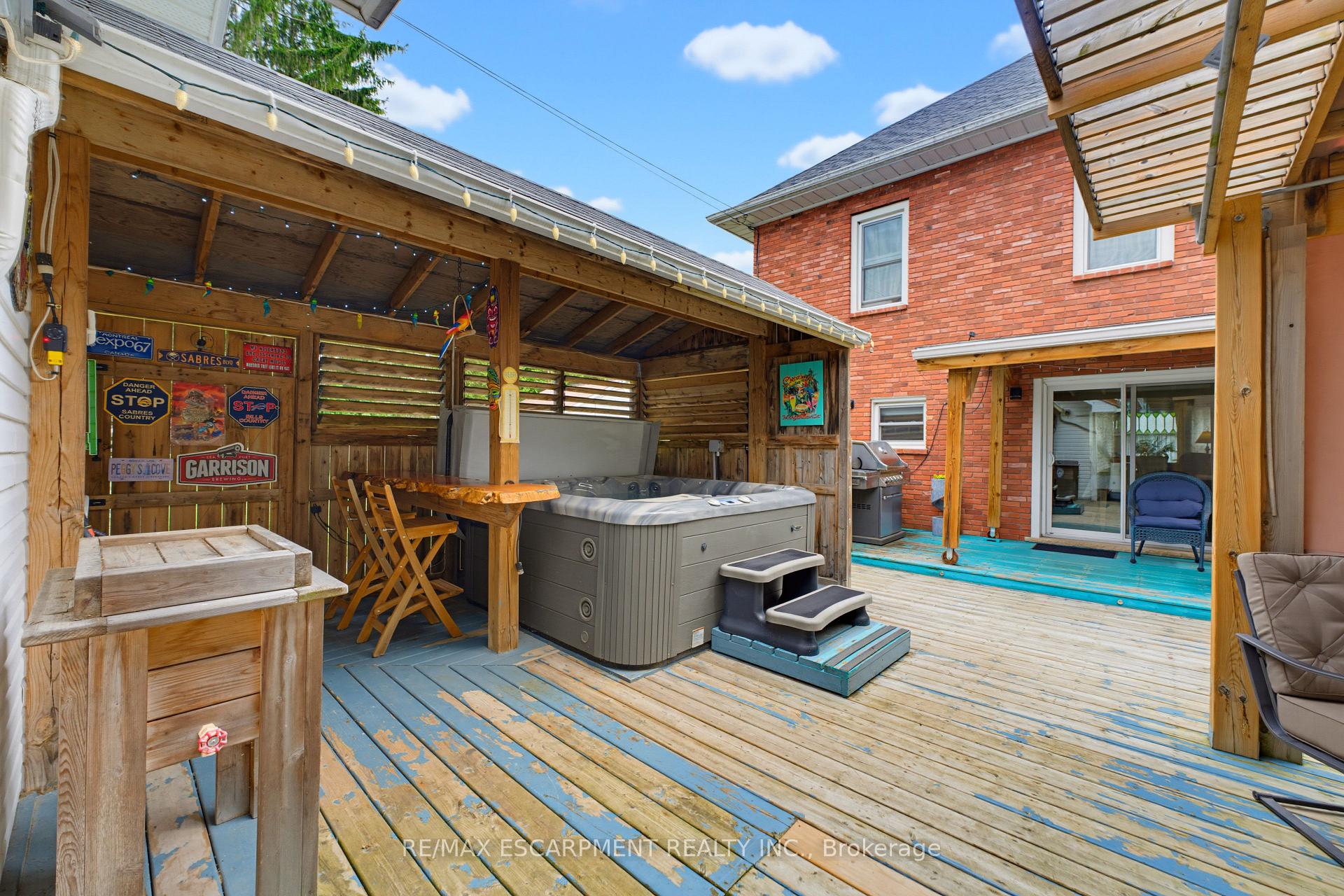 Photo 23 of 19 First Avenue, Norfolk, Port Dover — HOMEH