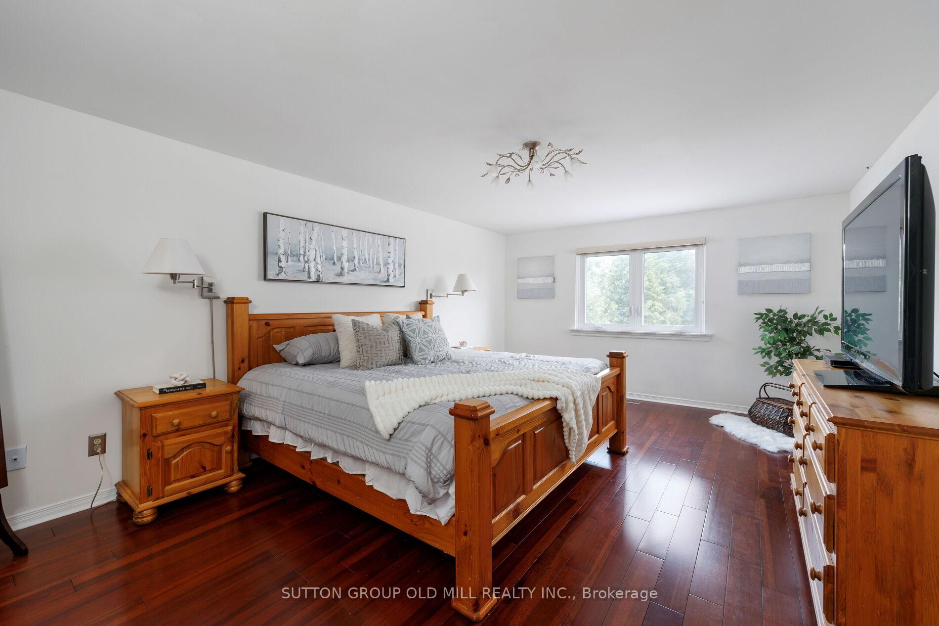 Photo 24 of 853 Kowal Drive, Mississauga, Lorne Park — HOMEH