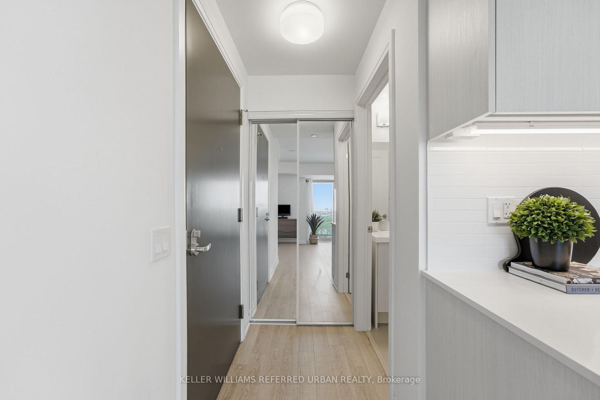 Photo 3 of Unit 1702, 286 Main Street, Toronto, East End-Danforth — HOMEH