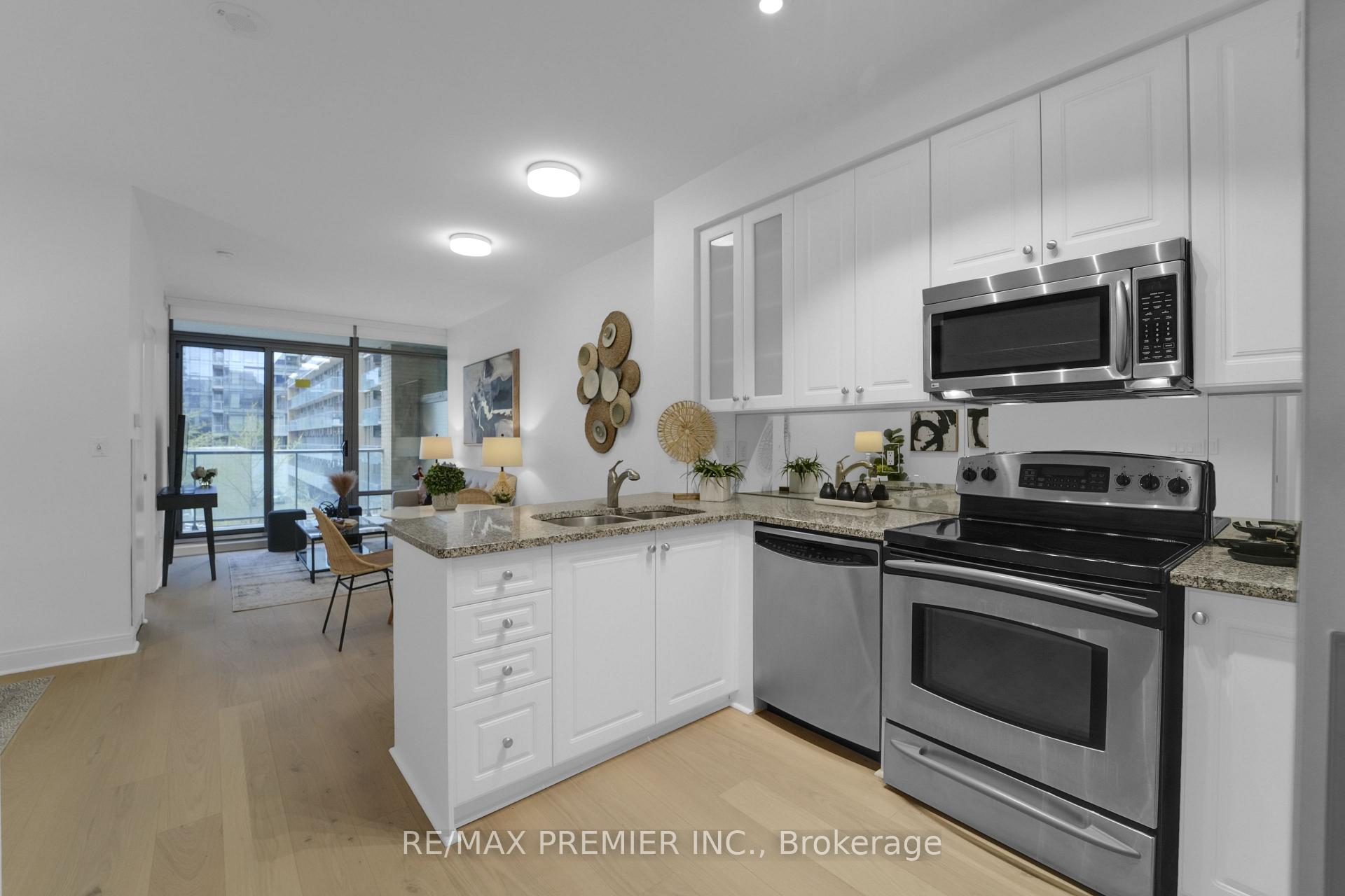 Photo 5 of Unit 310, 18 Yorkville Avenue, Toronto, The Annex — HOMEH