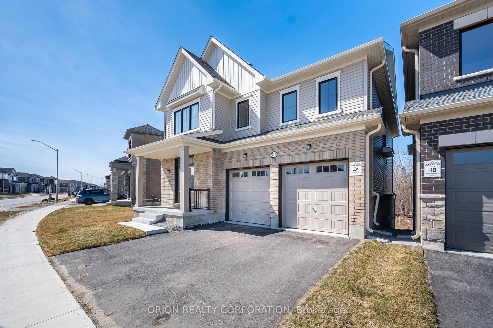 Photo 2 of 122 Thicketwood Avenue, Barrie, Rural Barrie Southeast — HOMEH
