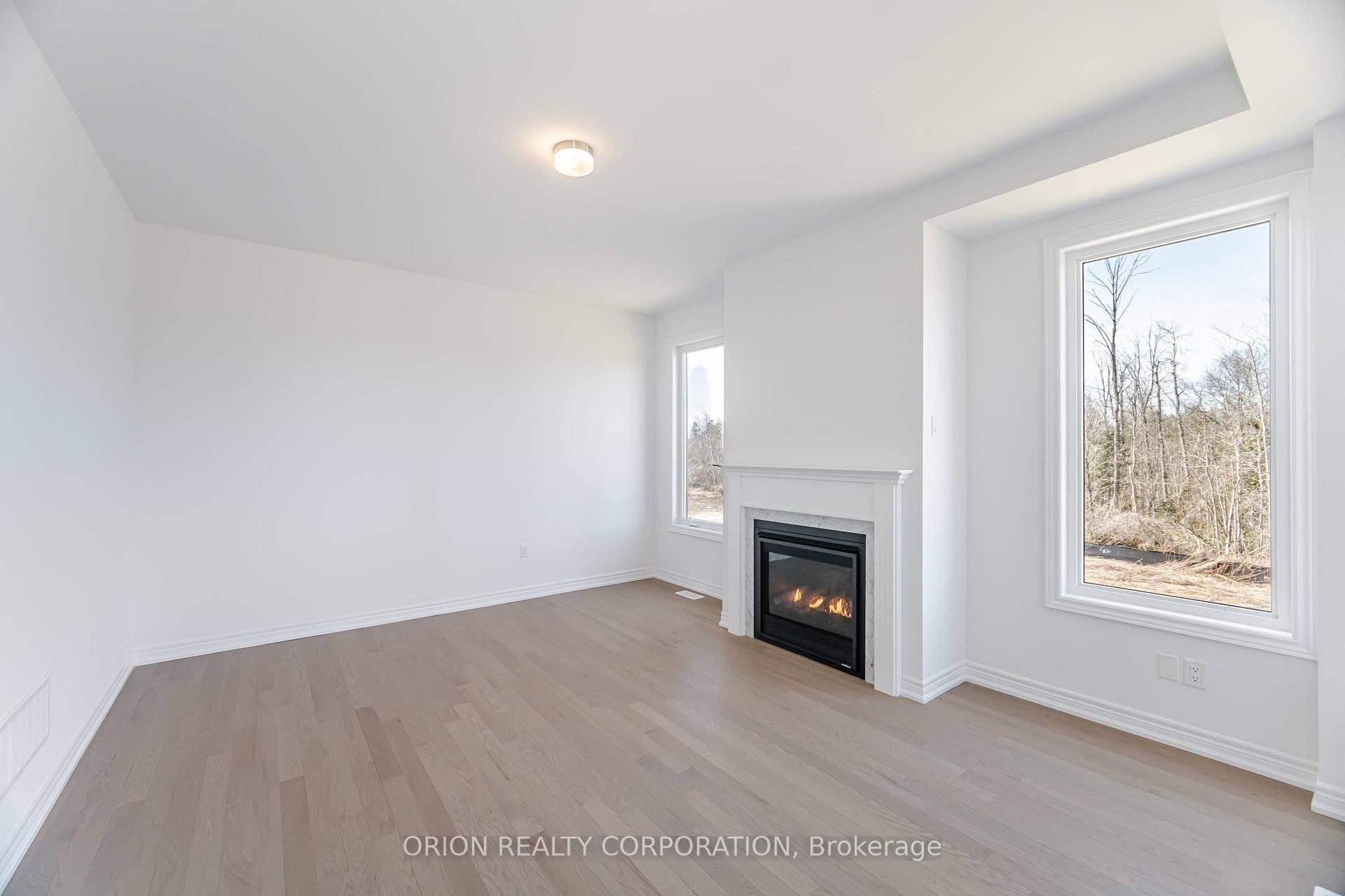 Photo 13 of 122 Thicketwood Avenue, Barrie, Rural Barrie Southeast — HOMEH
