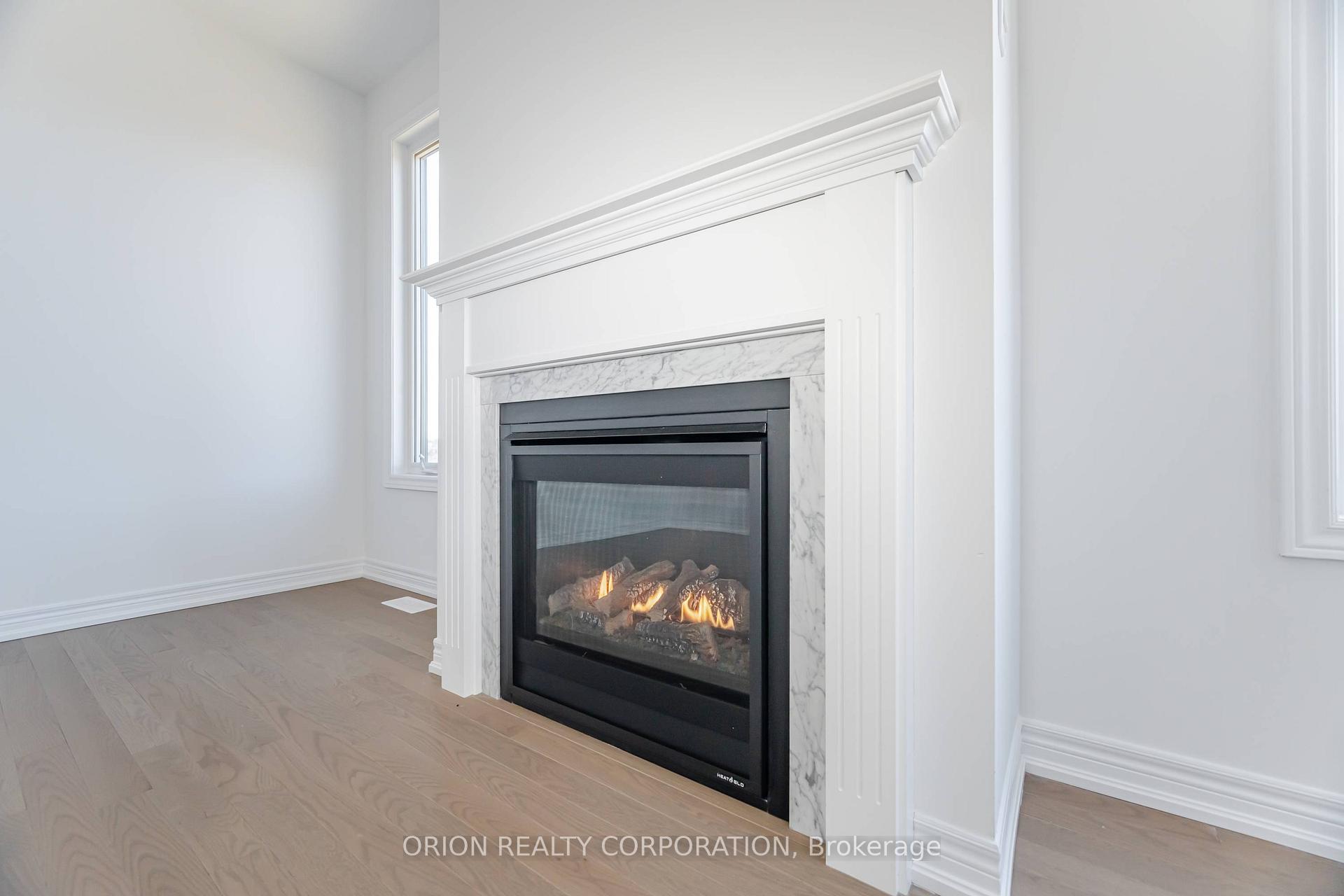 Photo 15 of 122 Thicketwood Avenue, Barrie, Rural Barrie Southeast — HOMEH