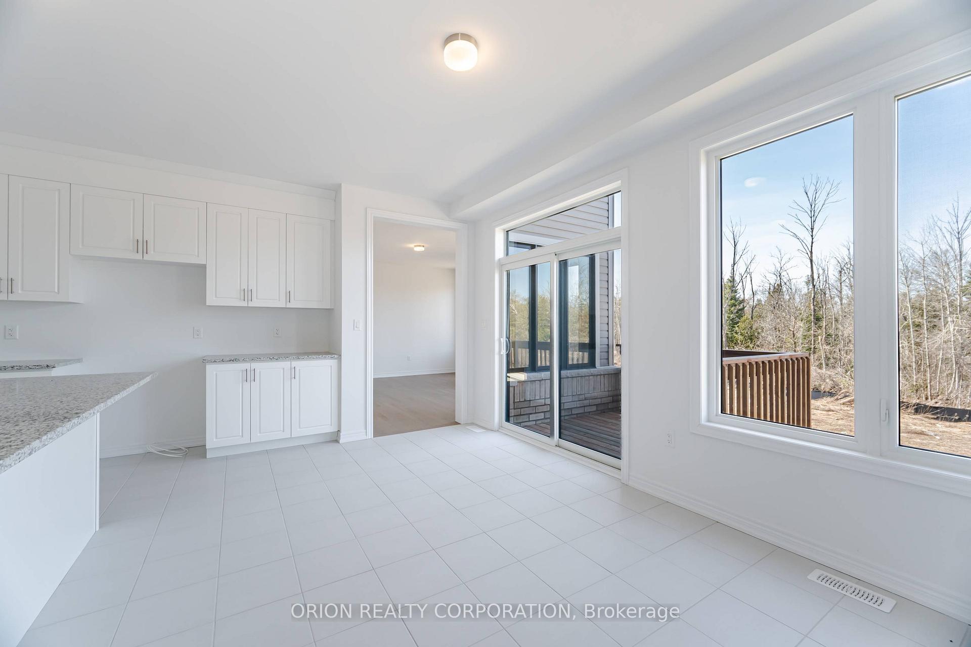 Photo 26 of 122 Thicketwood Avenue, Barrie, Rural Barrie Southeast — HOMEH