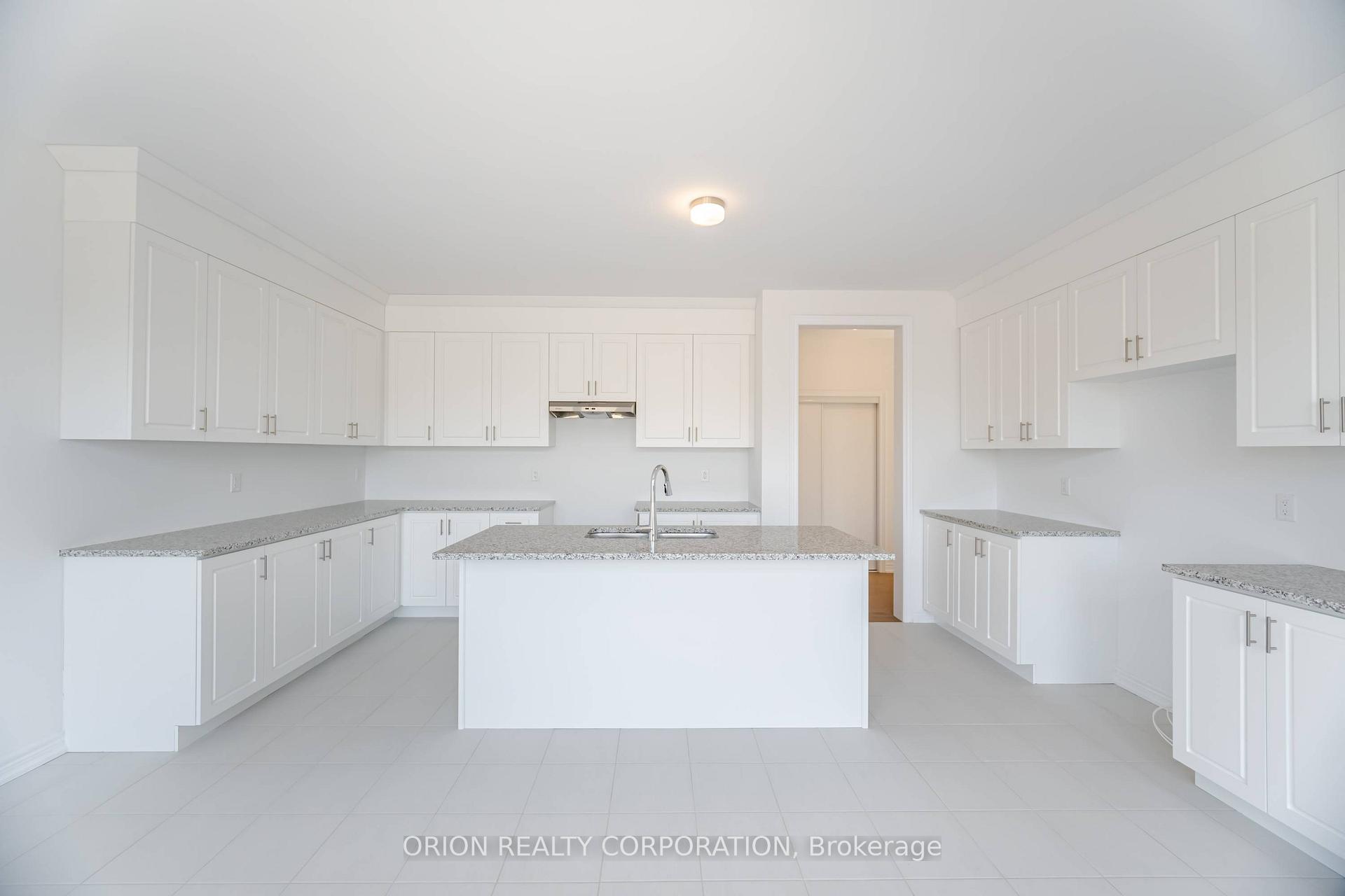 Photo 32 of 122 Thicketwood Avenue, Barrie, Rural Barrie Southeast — HOMEH