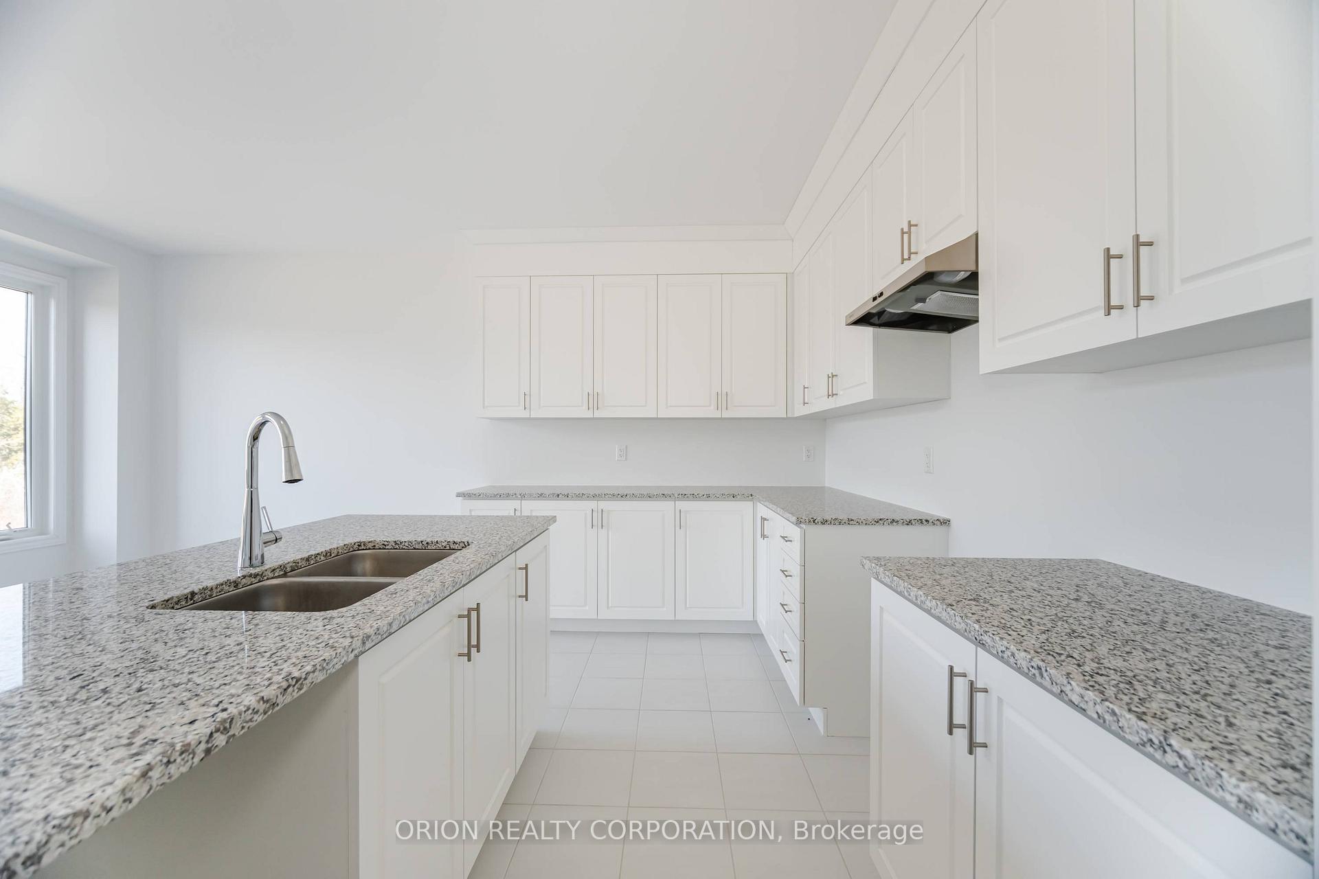 Photo 38 of 122 Thicketwood Avenue, Barrie, Rural Barrie Southeast — HOMEH