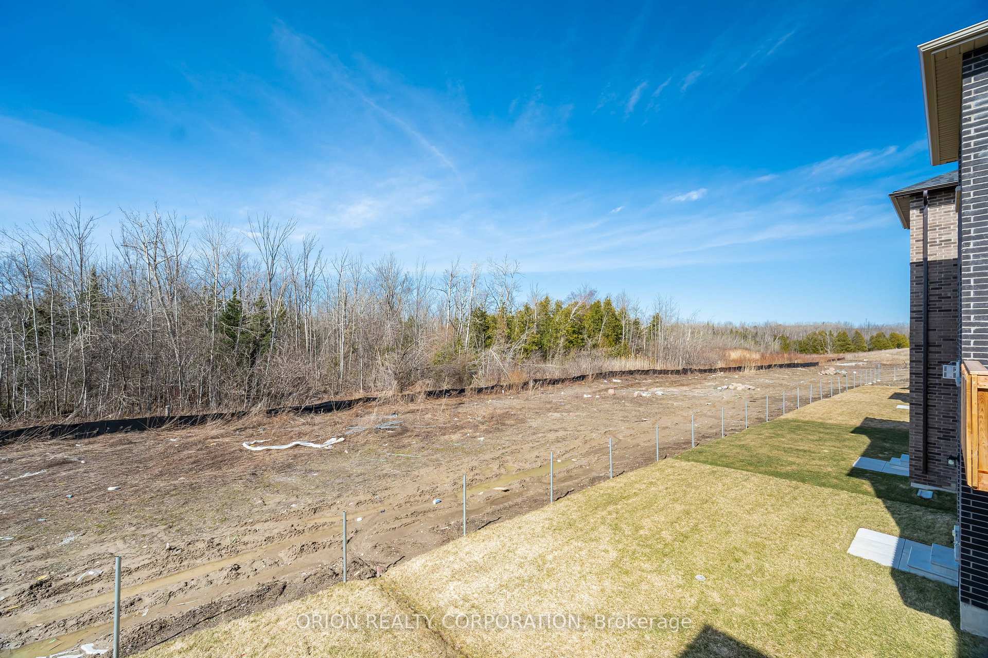 Photo 44 of 122 Thicketwood Avenue, Barrie, Rural Barrie Southeast — HOMEH
