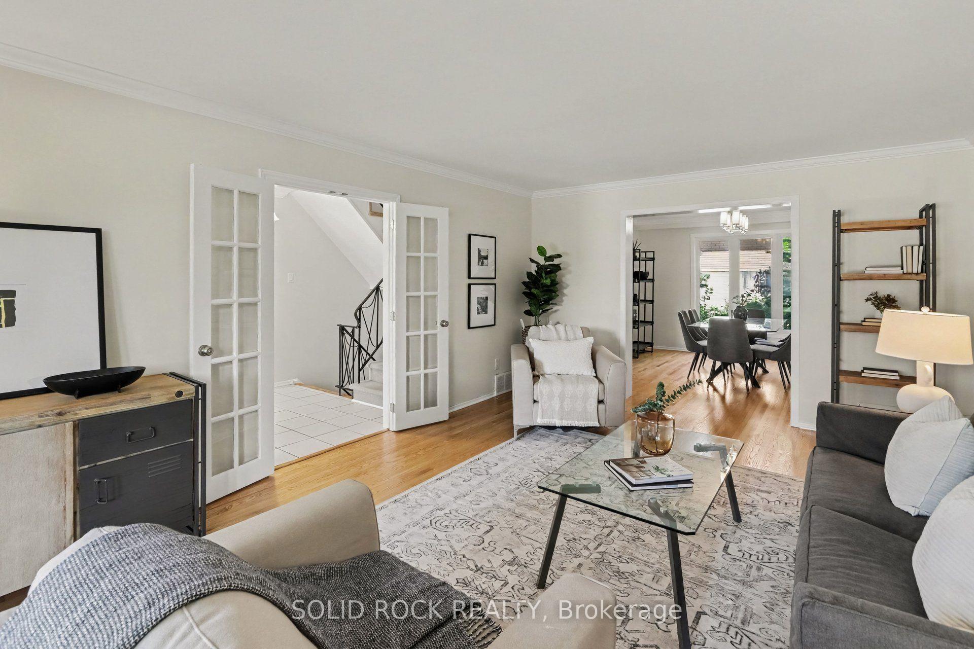 Photo 3 of 1599 Featherston Drive, Ottawa, Guildwood Estates - Urbandale Acres — HOMEH
