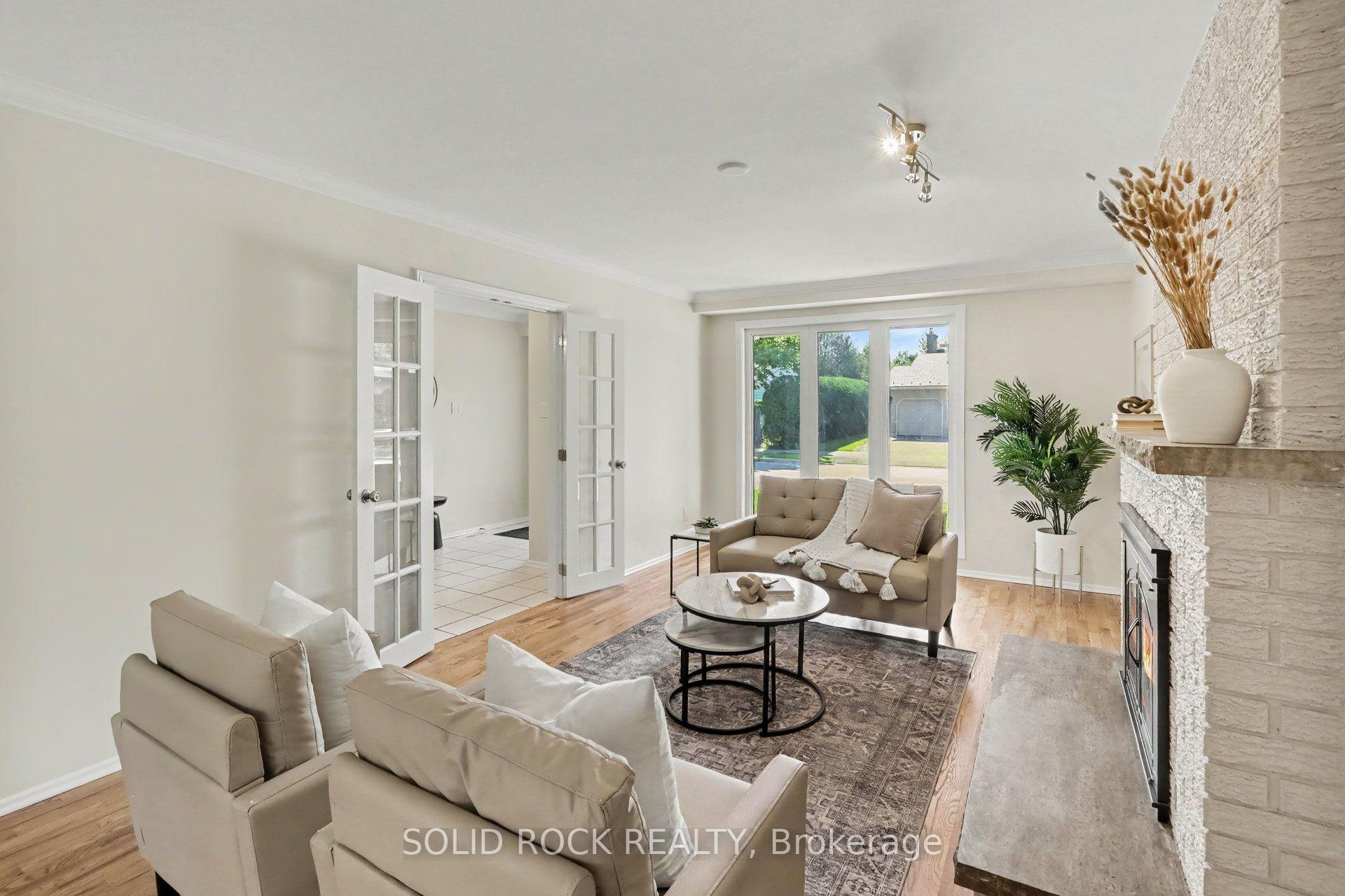 Photo 15 of 1599 Featherston Drive, Ottawa, Guildwood Estates - Urbandale Acres — HOMEH