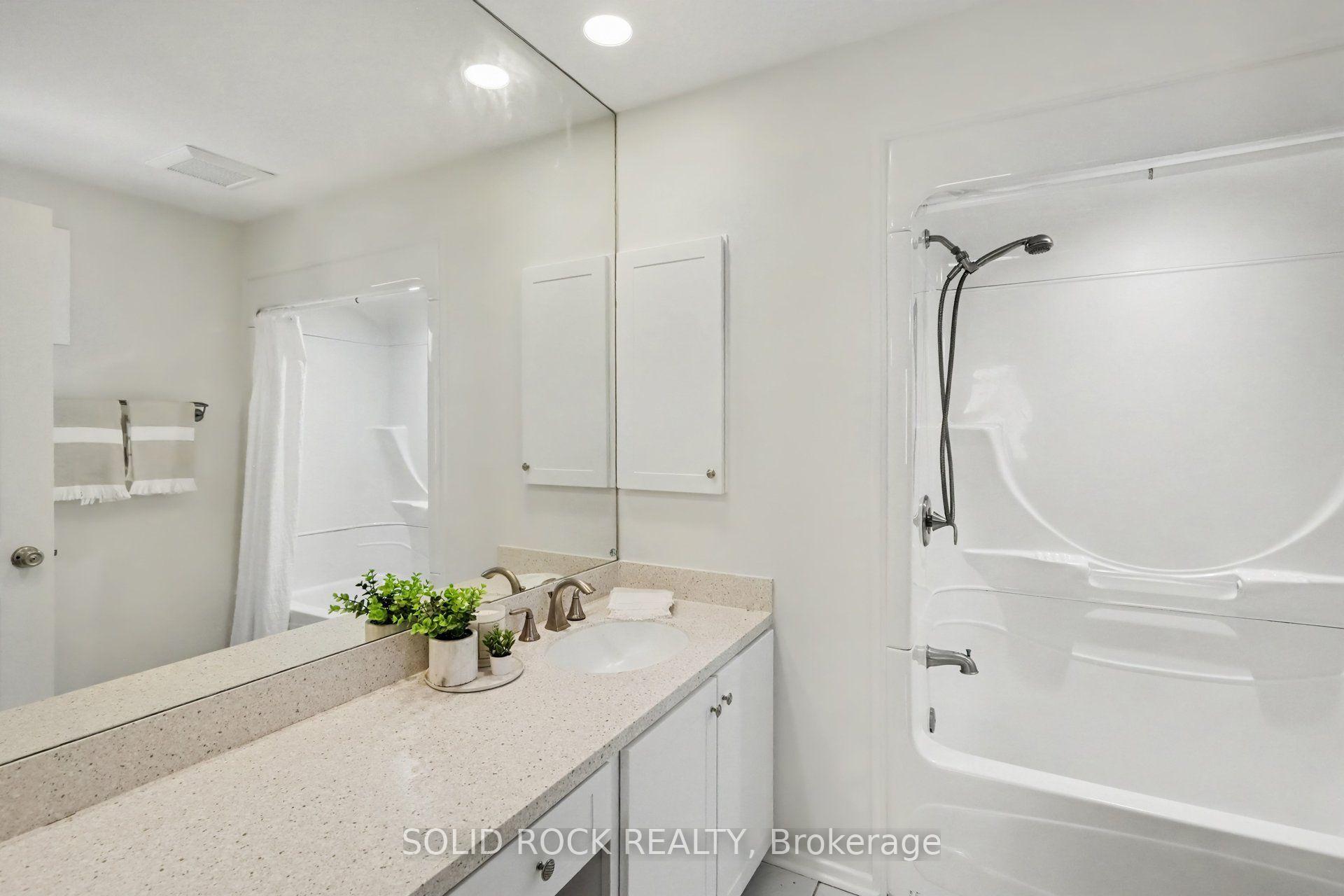 Photo 21 of 1599 Featherston Drive, Ottawa, Guildwood Estates - Urbandale Acres — HOMEH