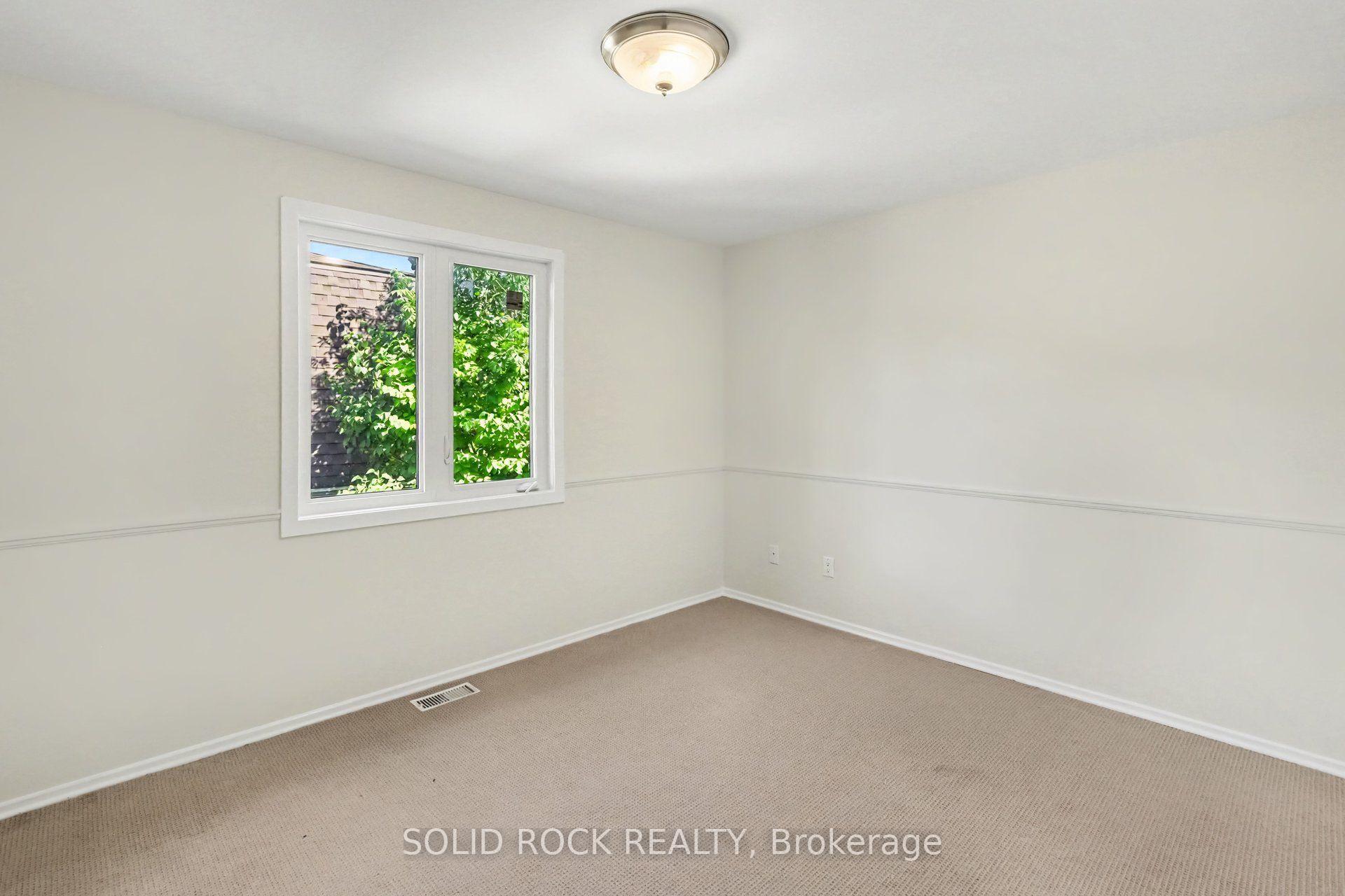 Photo 22 of 1599 Featherston Drive, Ottawa, Guildwood Estates - Urbandale Acres — HOMEH