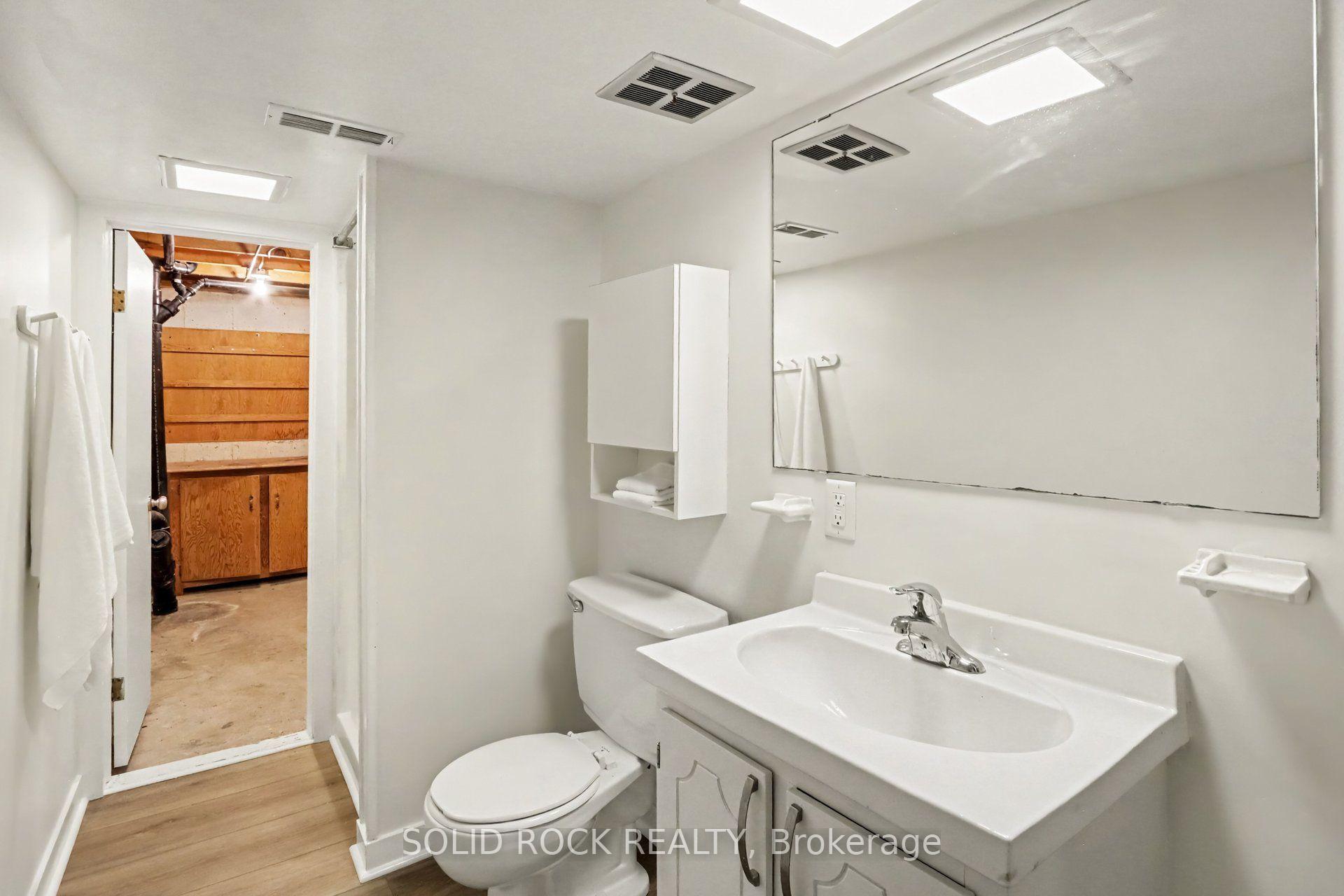 Photo 35 of 1599 Featherston Drive, Ottawa, Guildwood Estates - Urbandale Acres — HOMEH