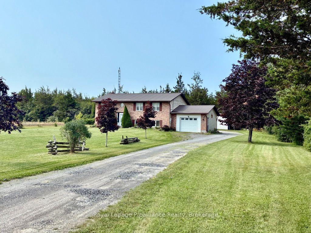 Photo 3 of 2631 62 Highway, Prince Edward County, Sophiasburg Ward — HOMEH