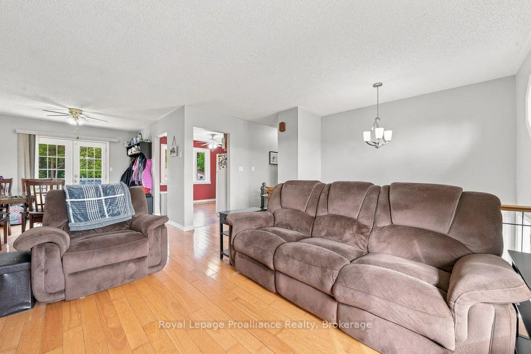 Photo 14 of 2631 62 Highway, Prince Edward County, Sophiasburg Ward — HOMEH