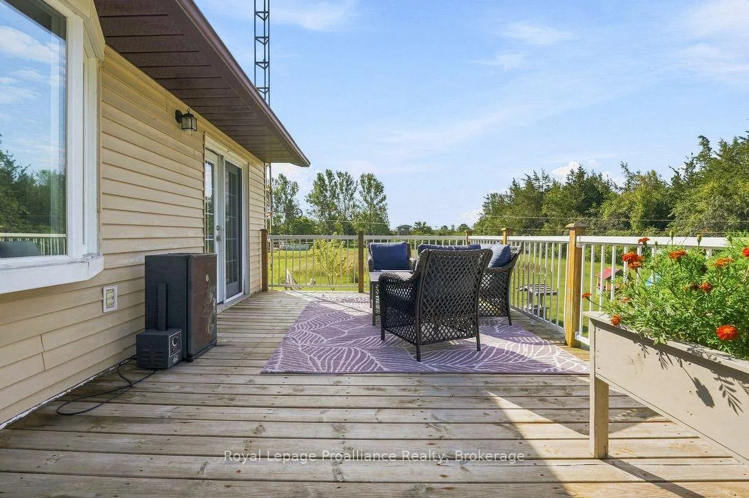 Photo 20 of 2631 62 Highway, Prince Edward County, Sophiasburg Ward — HOMEH