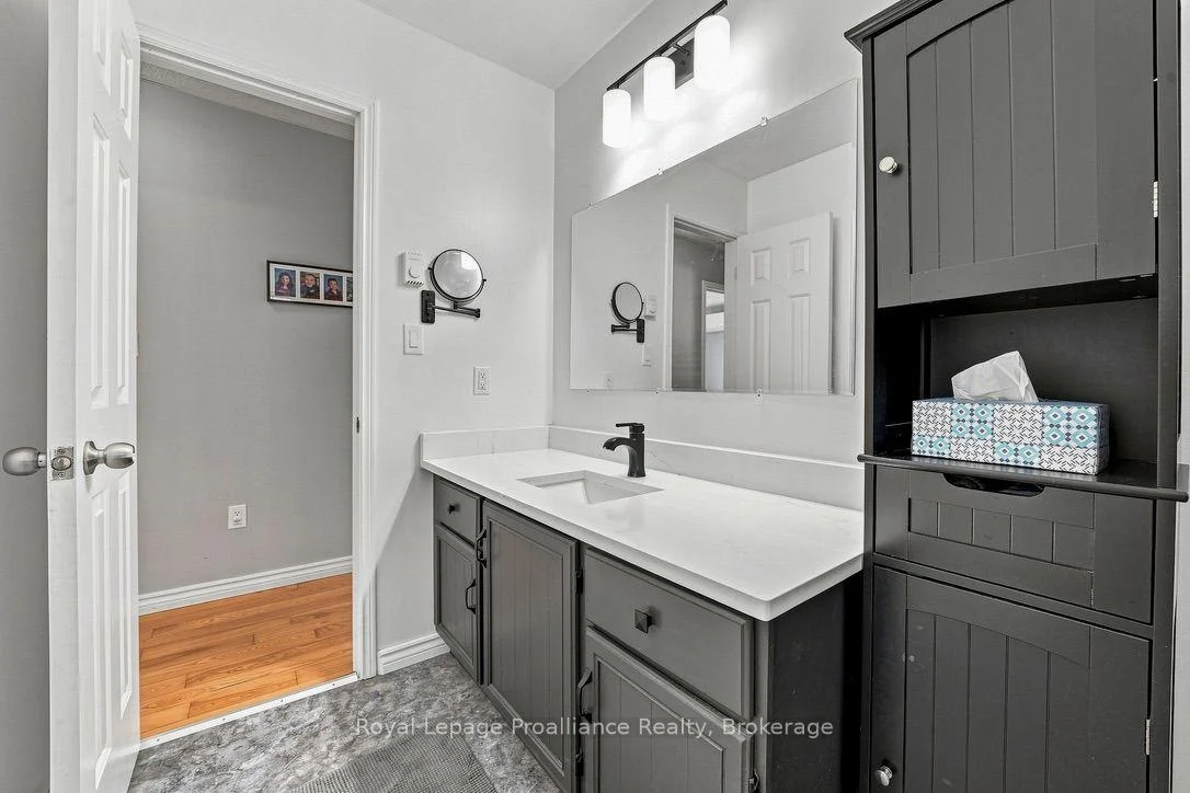 Photo 26 of 2631 62 Highway, Prince Edward County, Sophiasburg Ward — HOMEH