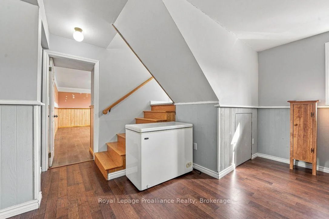 Photo 33 of 2631 62 Highway, Prince Edward County, Sophiasburg Ward — HOMEH