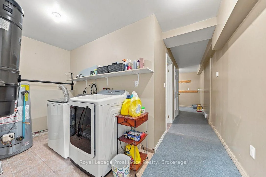 Photo 45 of 2631 62 Highway, Prince Edward County, Sophiasburg Ward — HOMEH