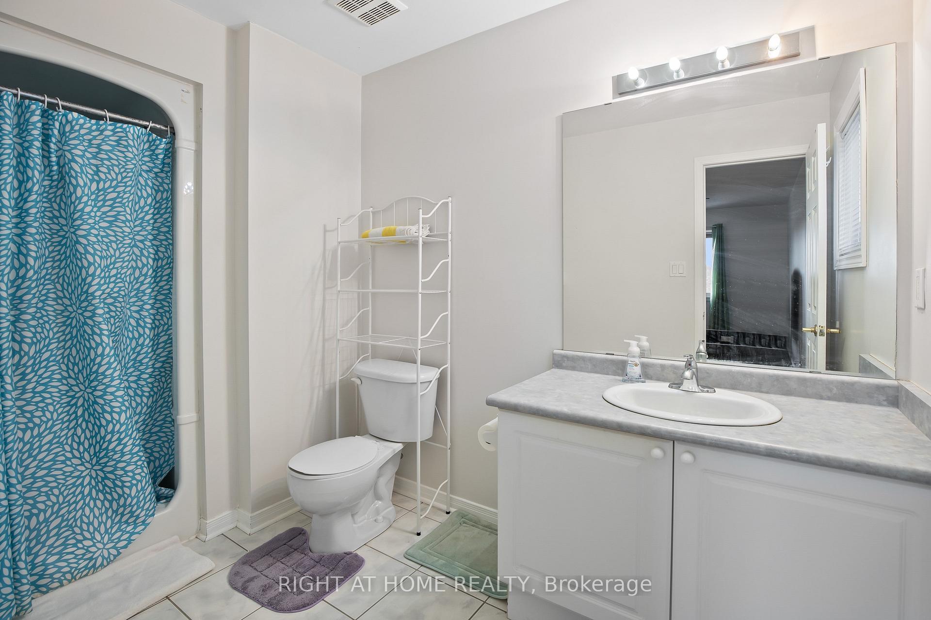 Photo 16 of 71 Hutton Place, Clarington, Bowmanville — HOMEH