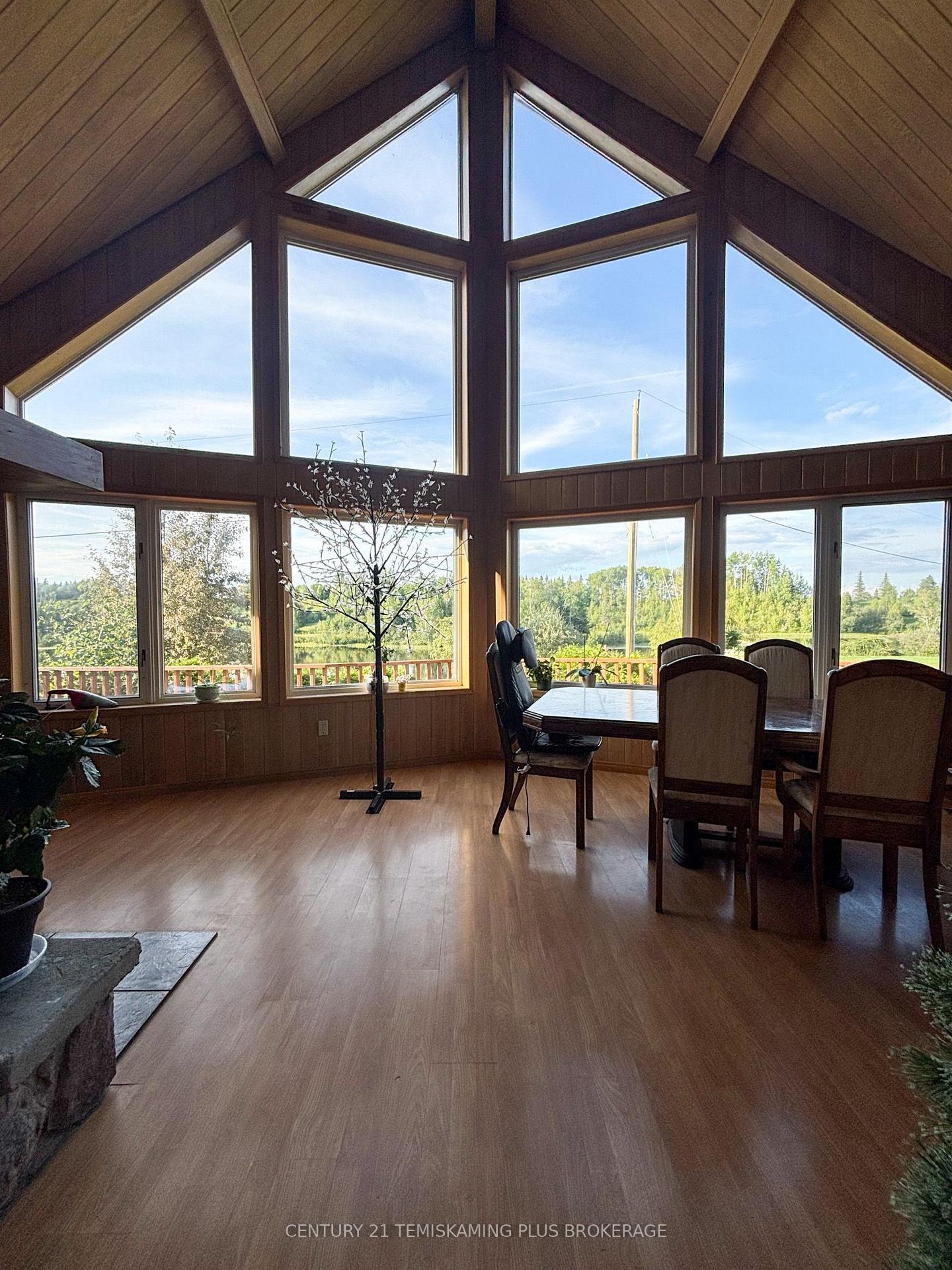 Photo 12 of 65 Lakeshore Avenue, Englehart, Central Timiskaming — HOMEH