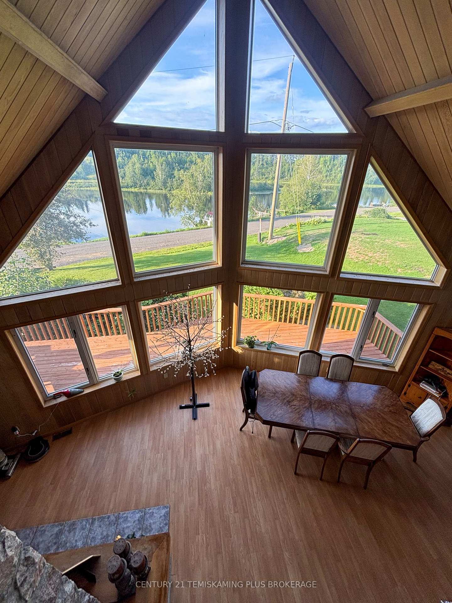 Photo 20 of 65 Lakeshore Avenue, Englehart, Central Timiskaming — HOMEH