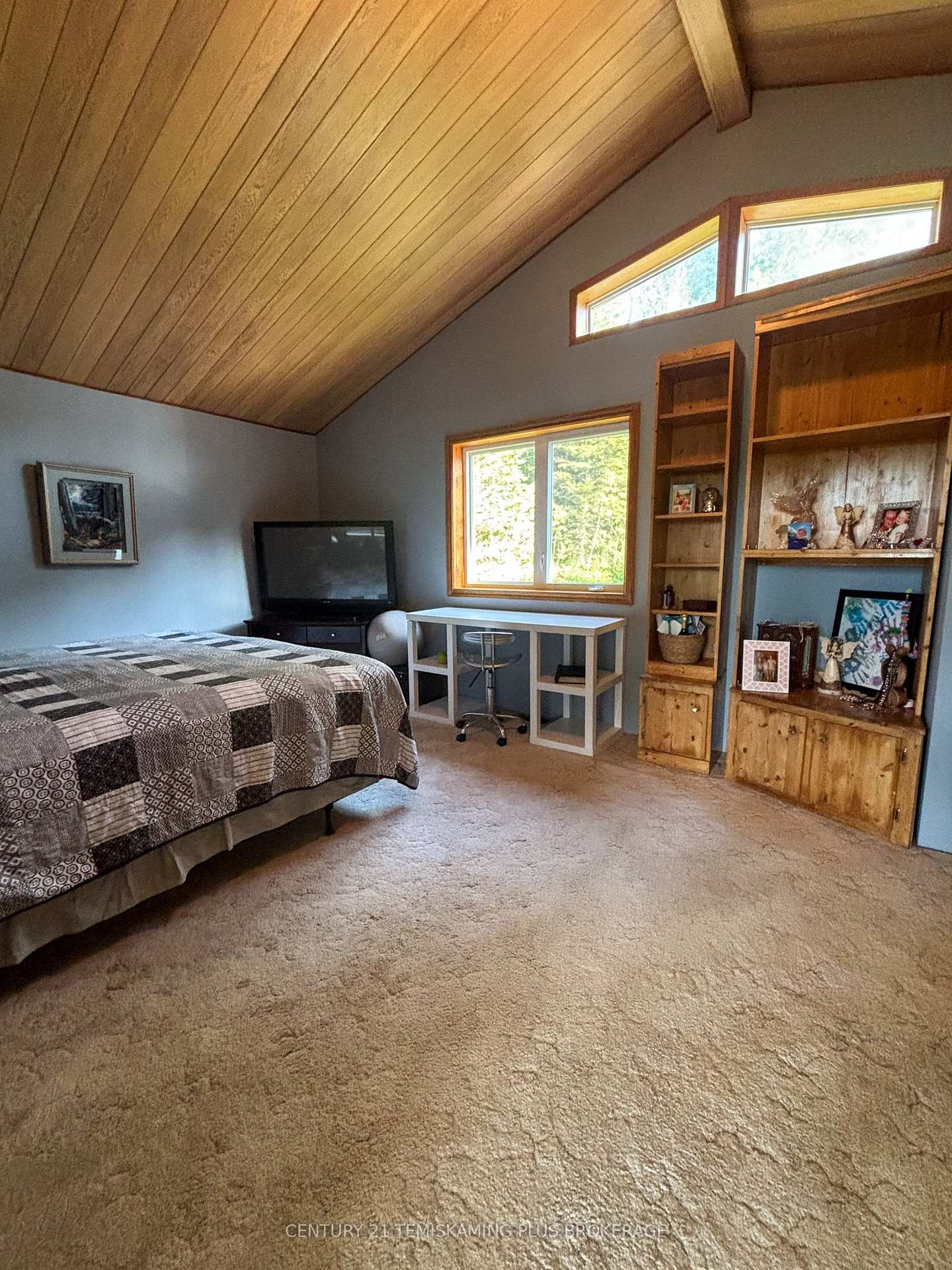 Photo 21 of 65 Lakeshore Avenue, Englehart, Central Timiskaming — HOMEH