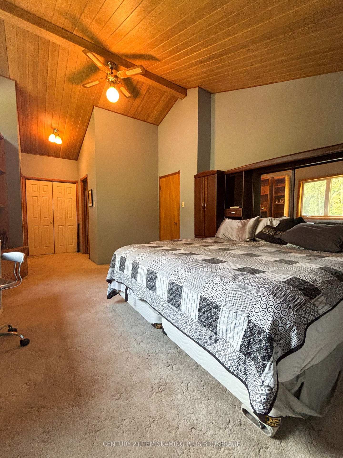 Photo 22 of 65 Lakeshore Avenue, Englehart, Central Timiskaming — HOMEH