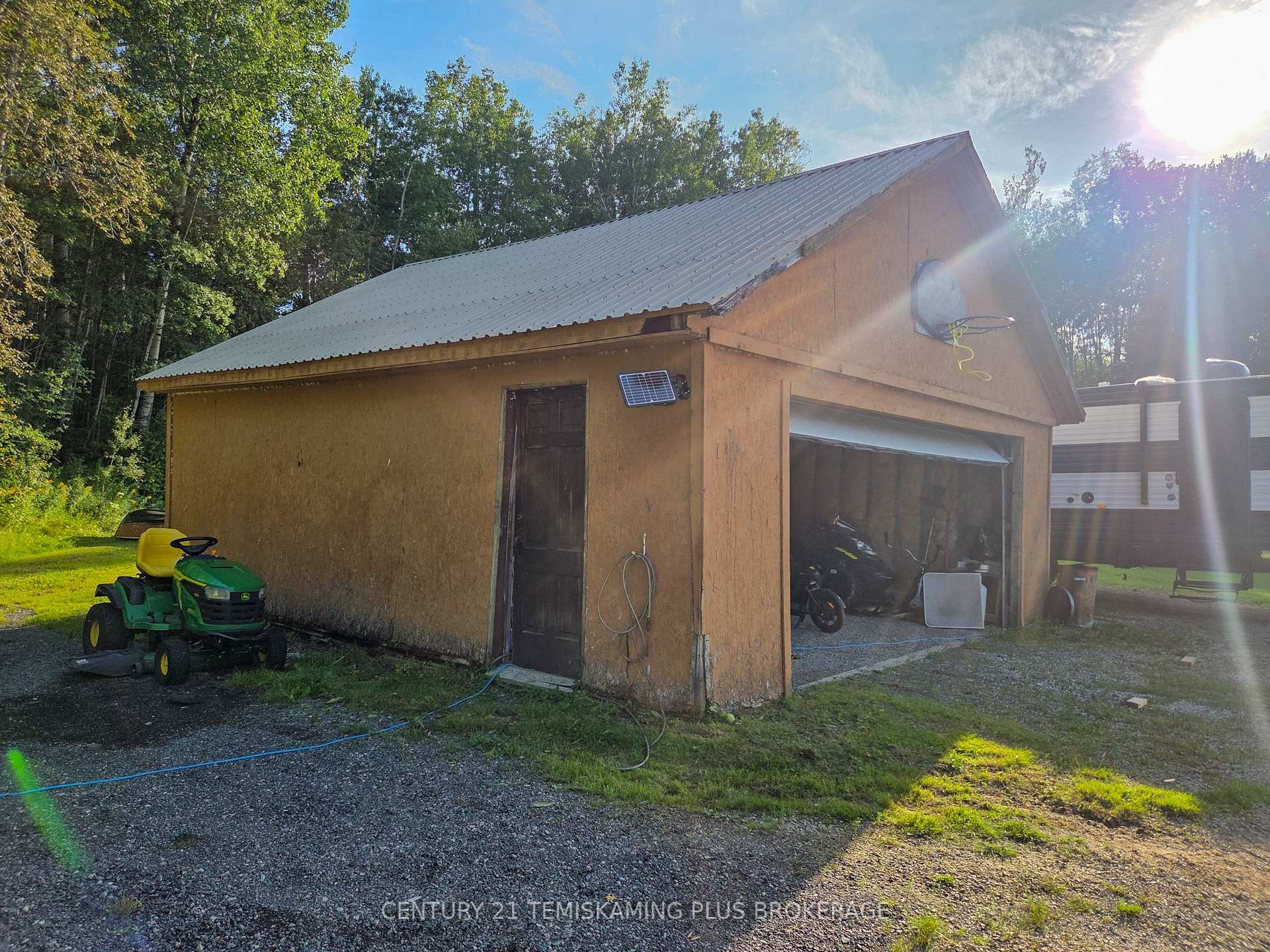 Photo 29 of 65 Lakeshore Avenue, Englehart, Central Timiskaming — HOMEH