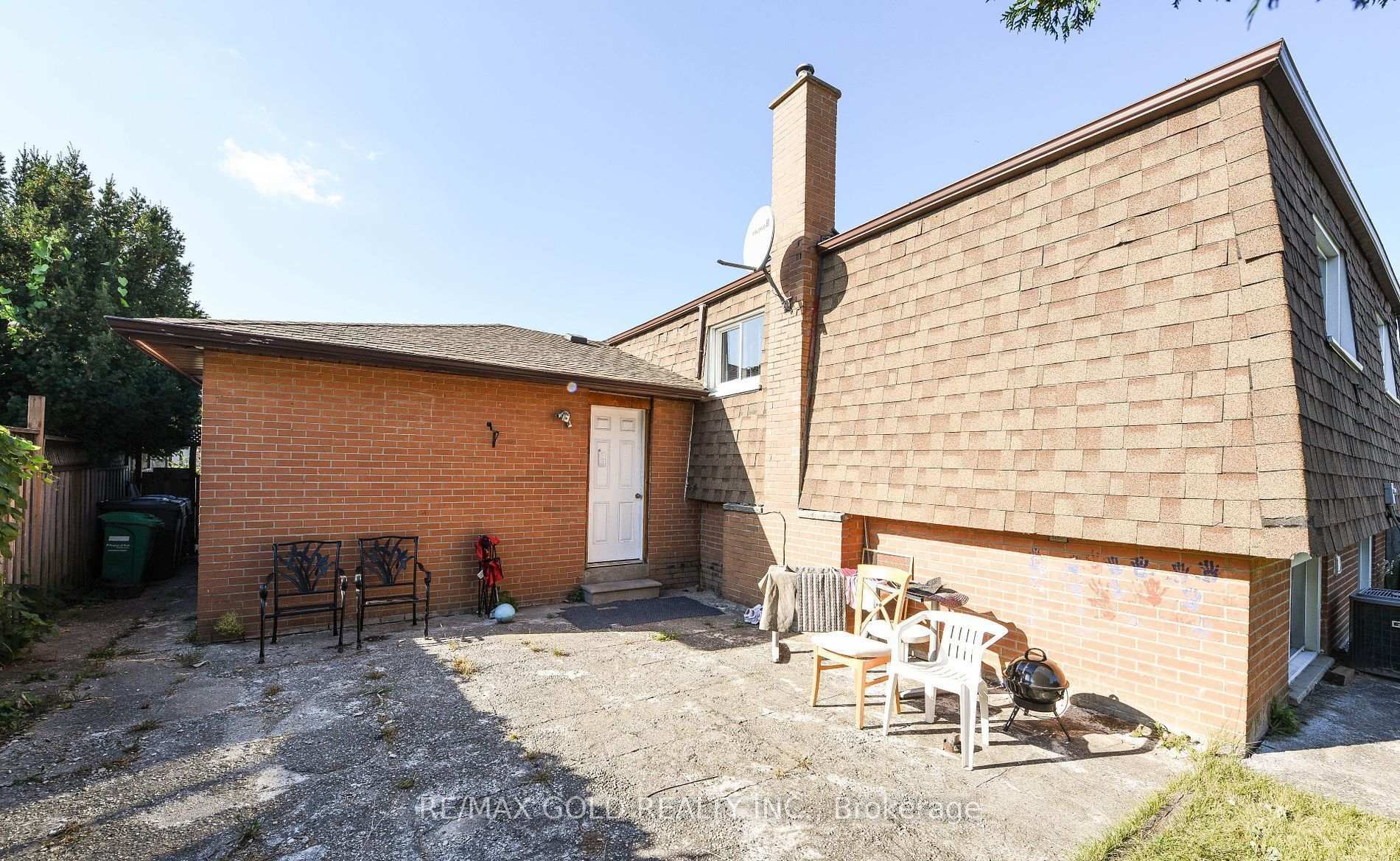 Photo 5 of 3630 Brandon Gate Drive, Mississauga, Malton — HOMEH