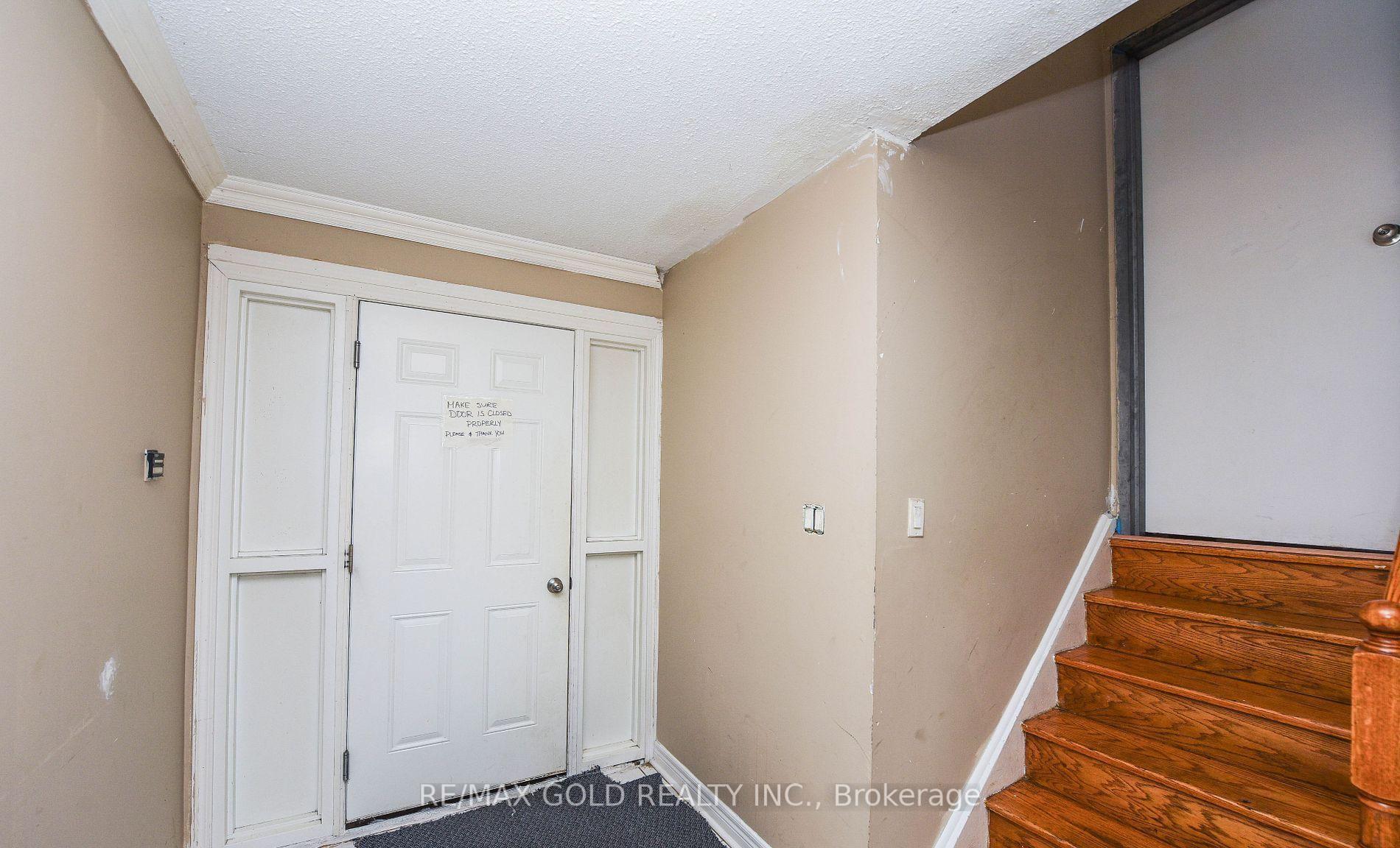 Photo 6 of 3630 Brandon Gate Drive, Mississauga, Malton — HOMEH